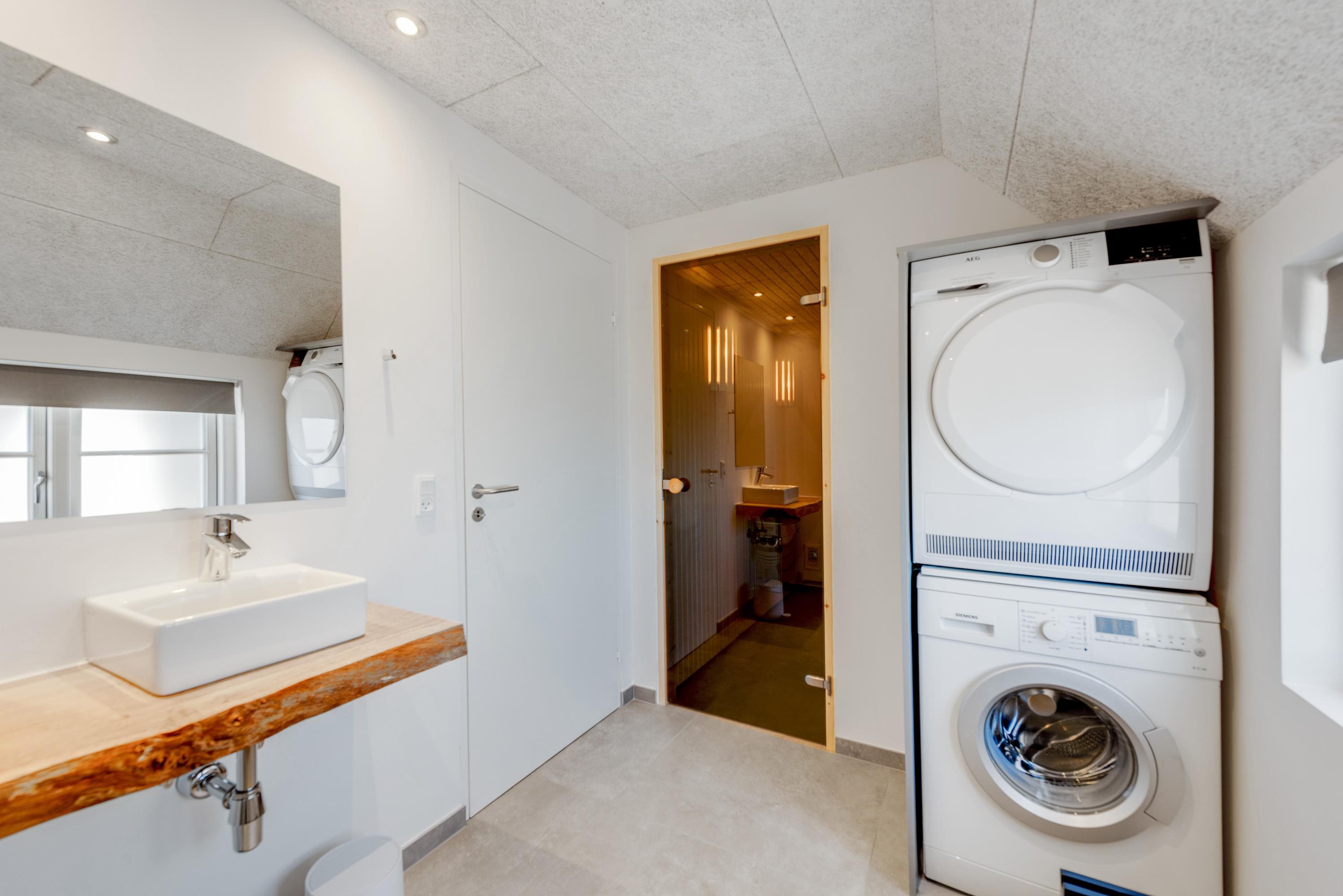 Fremhævet badeværelse billede i fuldskærmstilstand. Billede af Nordsøvej 346, Søndervig, 6950 Ringkøbing