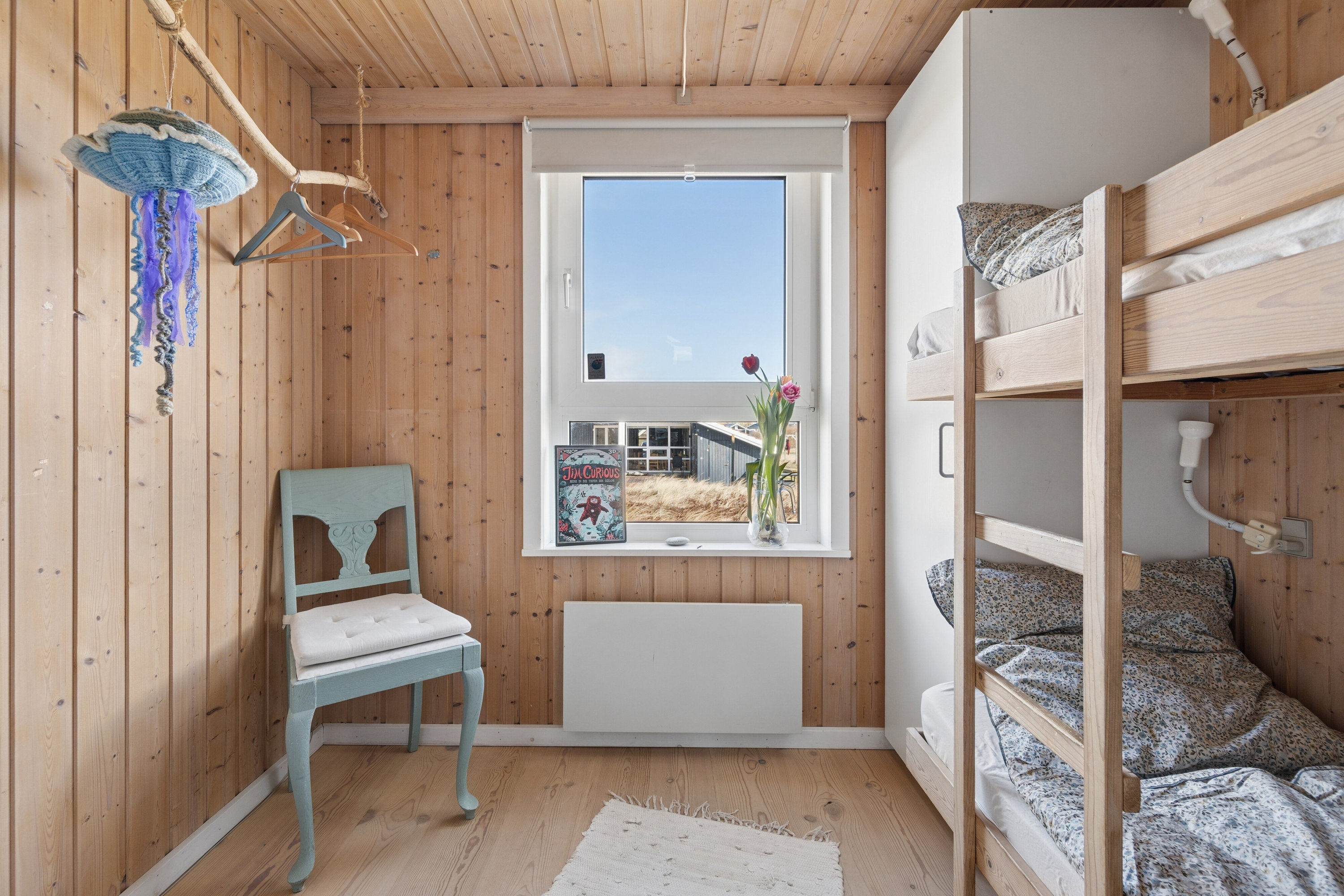 Fremhævet soveværelse billede i fuldskærmstilstand. Billede af Kløvborgsti 11A, Klitmøller, 7700 Thisted