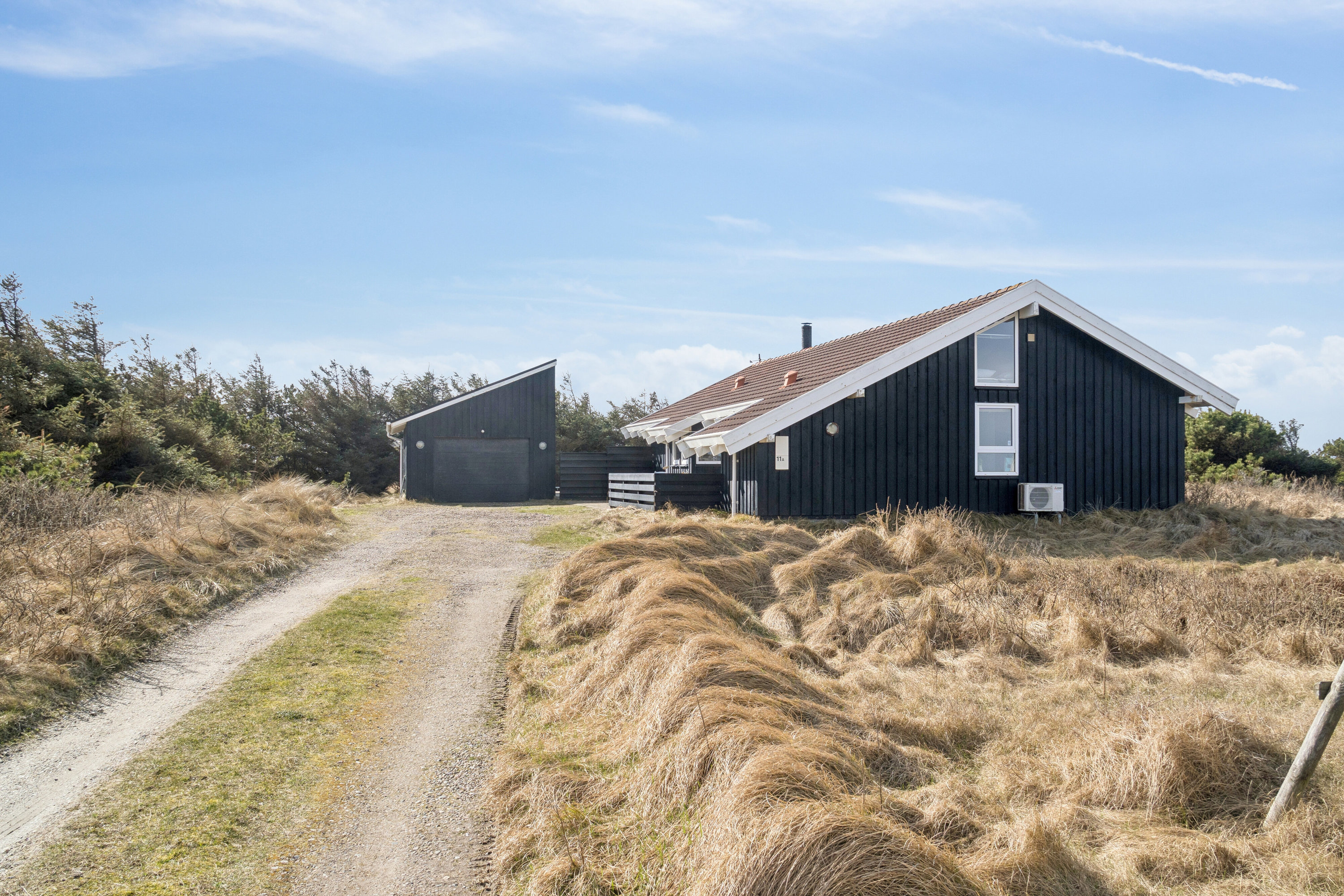 Fremhævet set fra vejen billede i fuldskærmstilstand. Billede af Kløvborgsti 11A, Klitmøller, 7700 Thisted