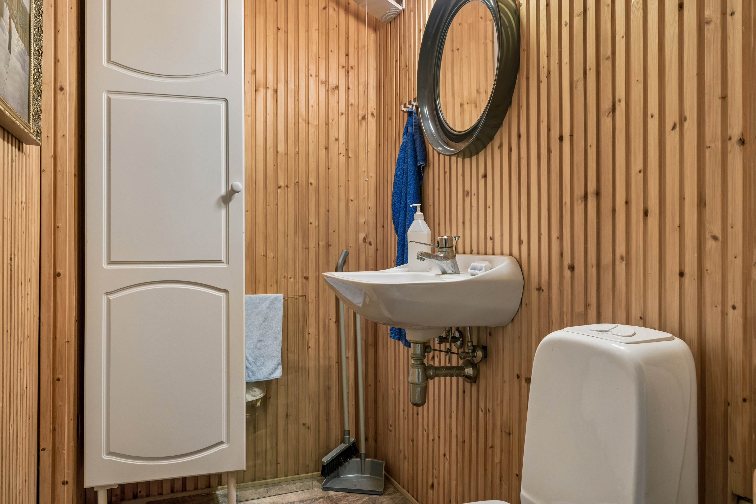 Fremhævet badeværelse billede i fuldskærmstilstand. Billede af Søgårdsvej 21, Næsby, 5270 Odense N