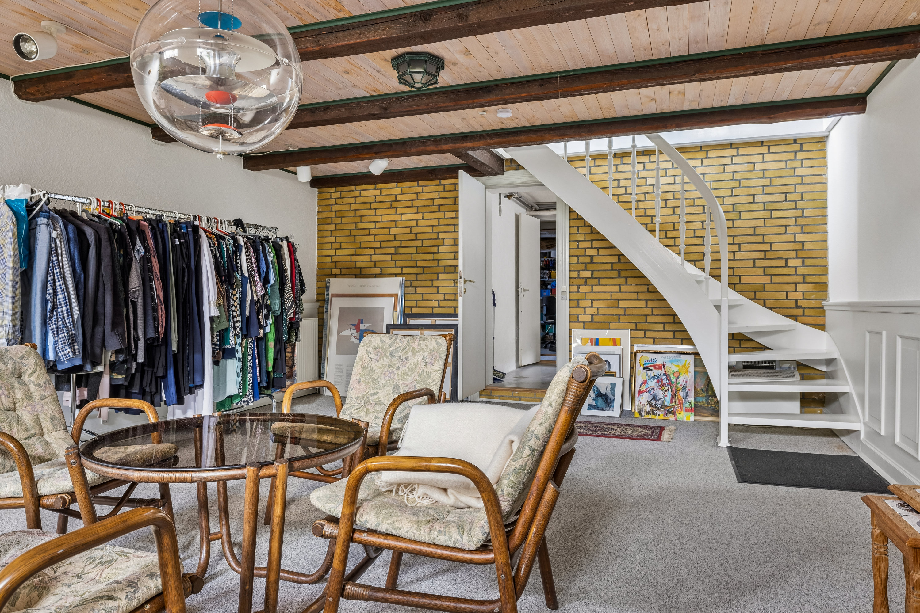 Fremhævet stue billede i fuldskærmstilstand. Billede af Søgårdsvej 21, Næsby, 5270 Odense N