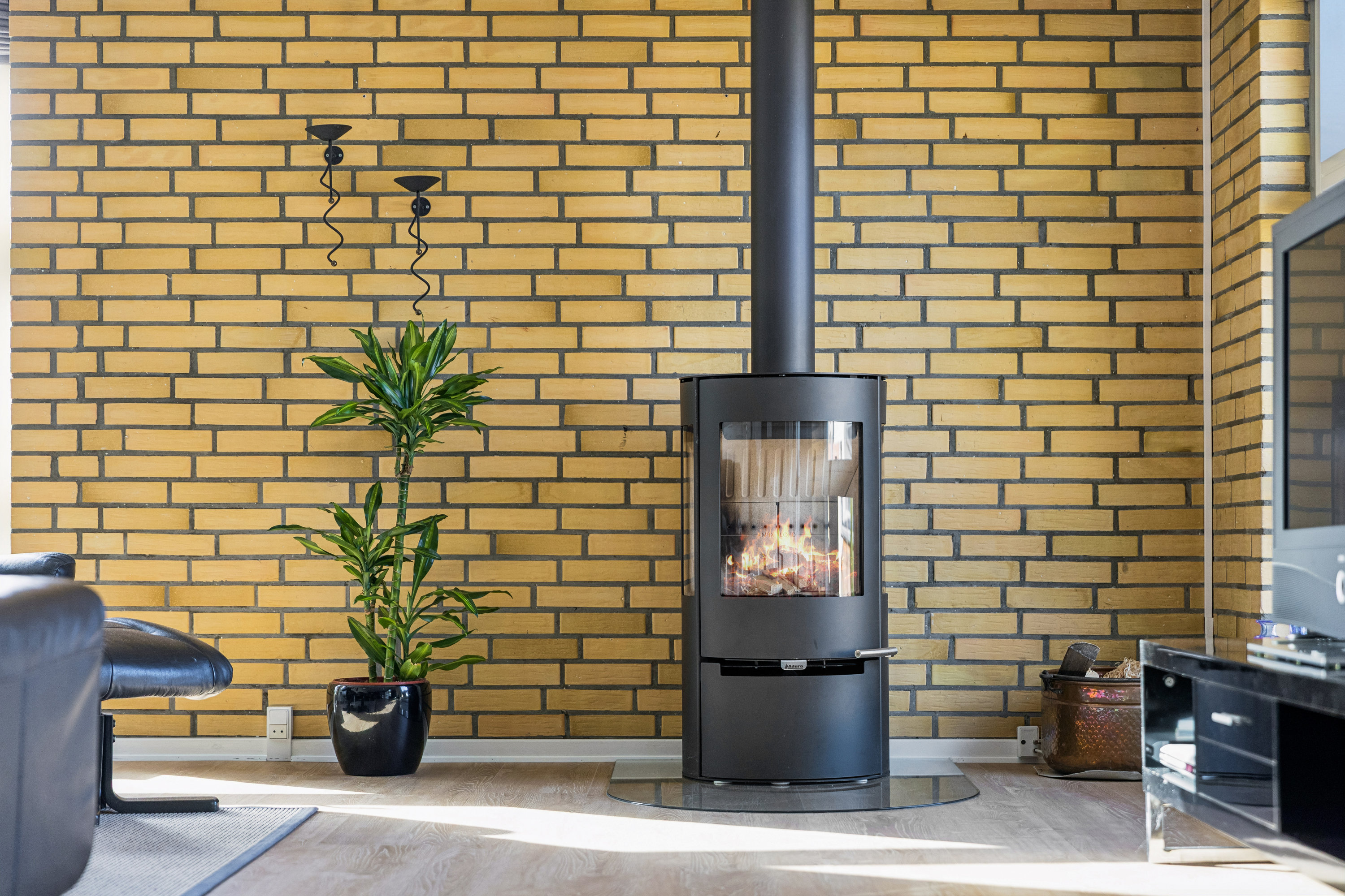 Fremhævet stue billede i fuldskærmstilstand. Billede af Søgårdsvej 21, Næsby, 5270 Odense N