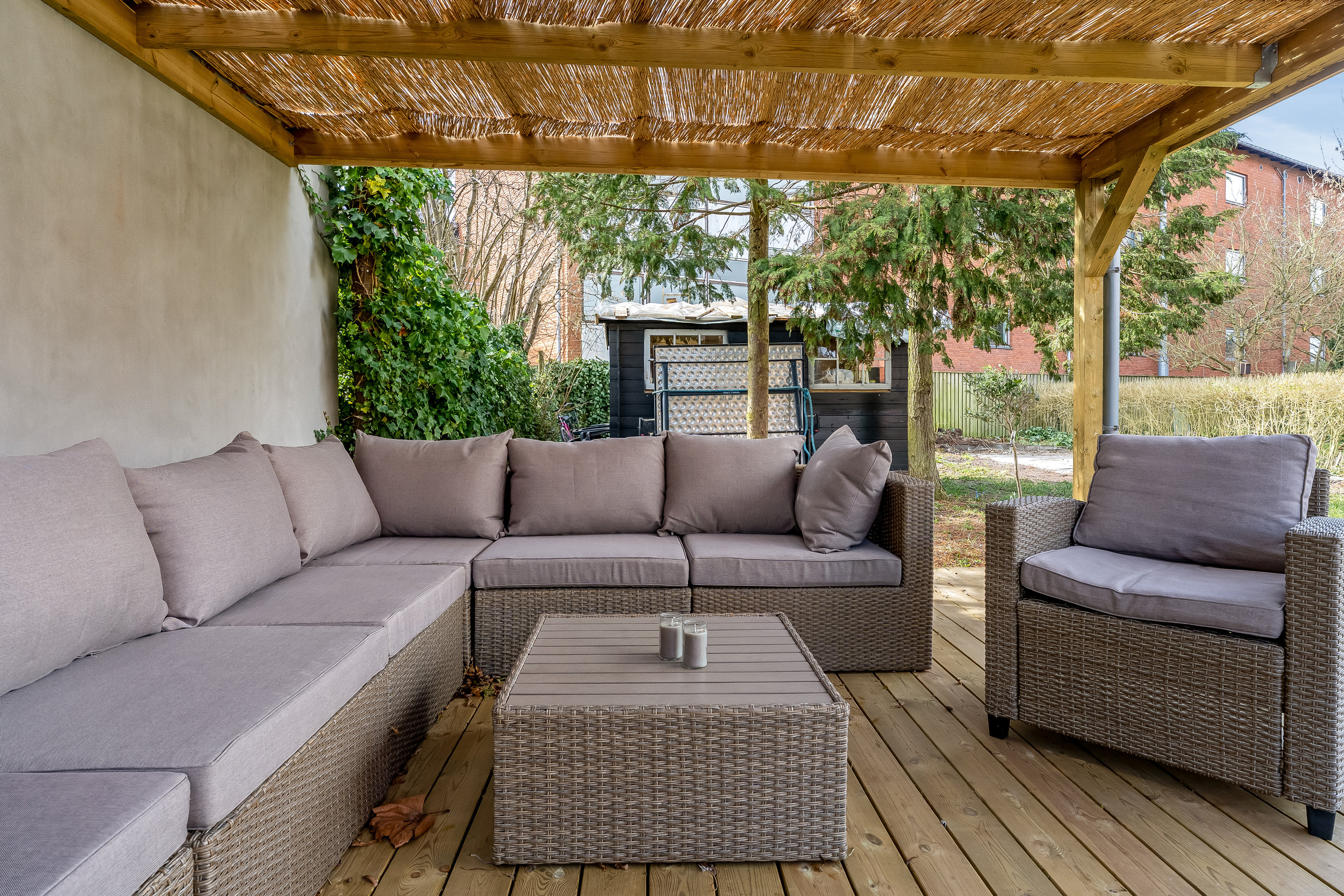 Fremhævet overdækket terrasse billede i fuldskærmstilstand. Billede af Østre Allé 12, 4900 Nakskov