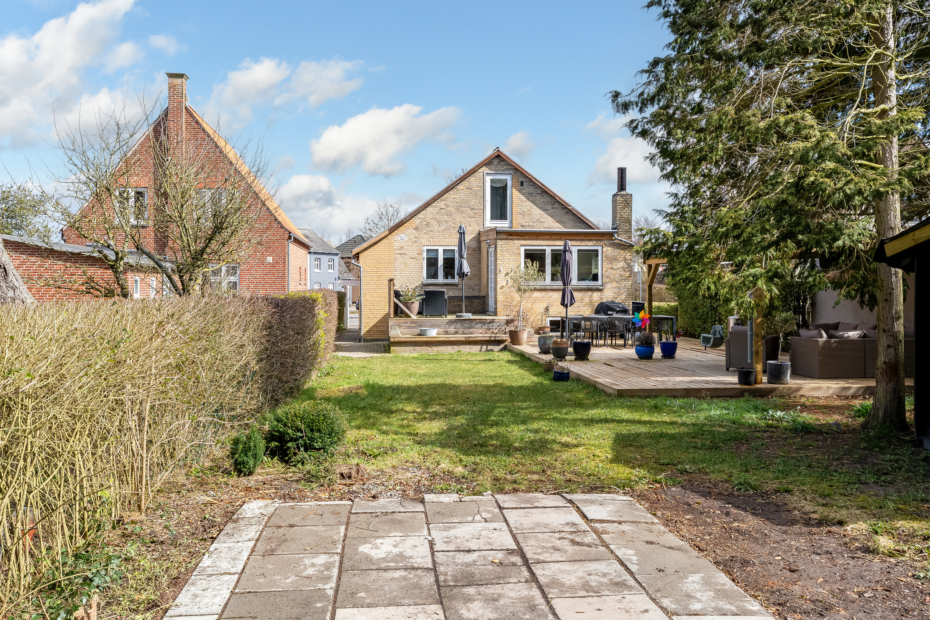 Fremhævet terrasse billede i fuldskærmstilstand. Billede af Østre Allé 12, 4900 Nakskov