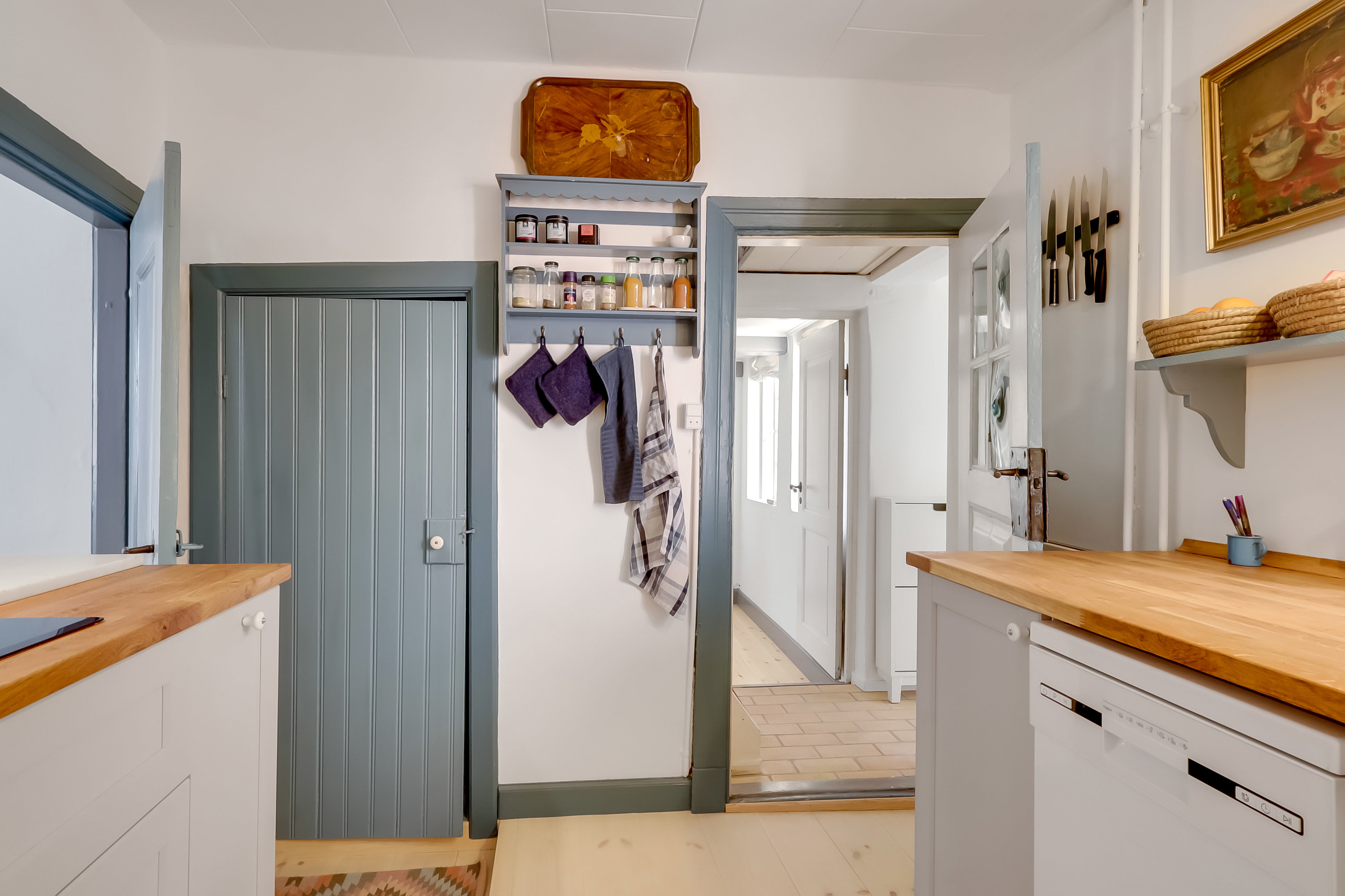 Fremhævet køkken billede i fuldskærmstilstand. Billede af Sidsel Bagers Gade 11, 5900 Rudkøbing