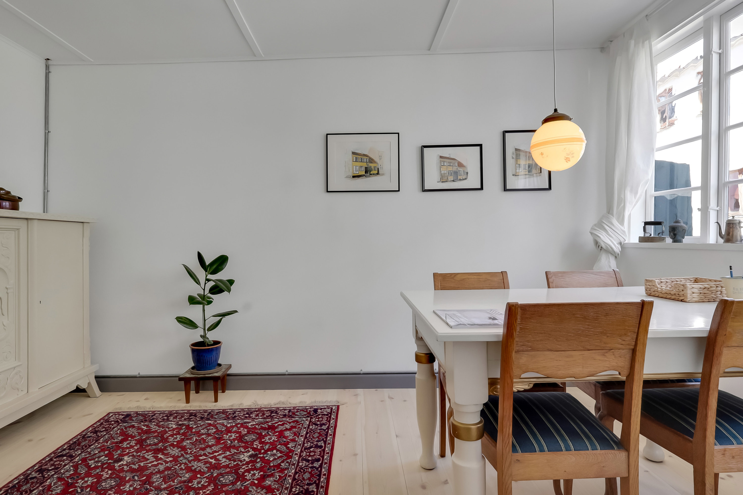 Fremhævet stue billede i fuldskærmstilstand. Billede af Sidsel Bagers Gade 11, 5900 Rudkøbing