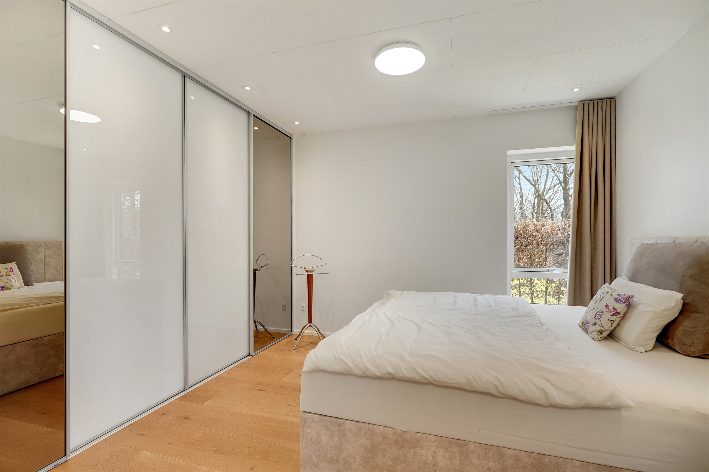 Fremhævet soveværelse billede i fuldskærmstilstand. Billede af Hønseringen 11, 7190 Billund