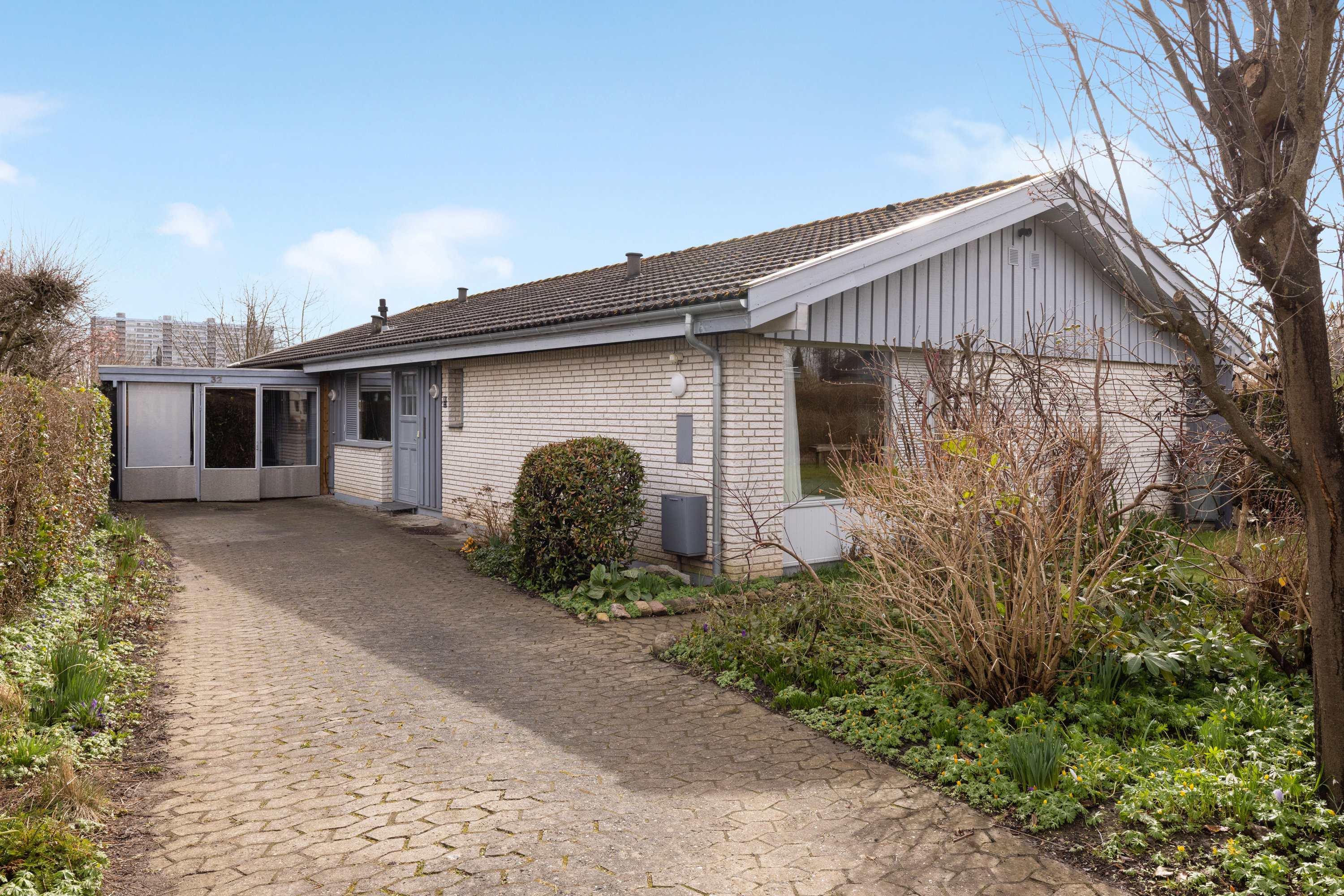 Miniaturebillede 1: facade. Billede af Bueparken 32, 2750 Ballerup