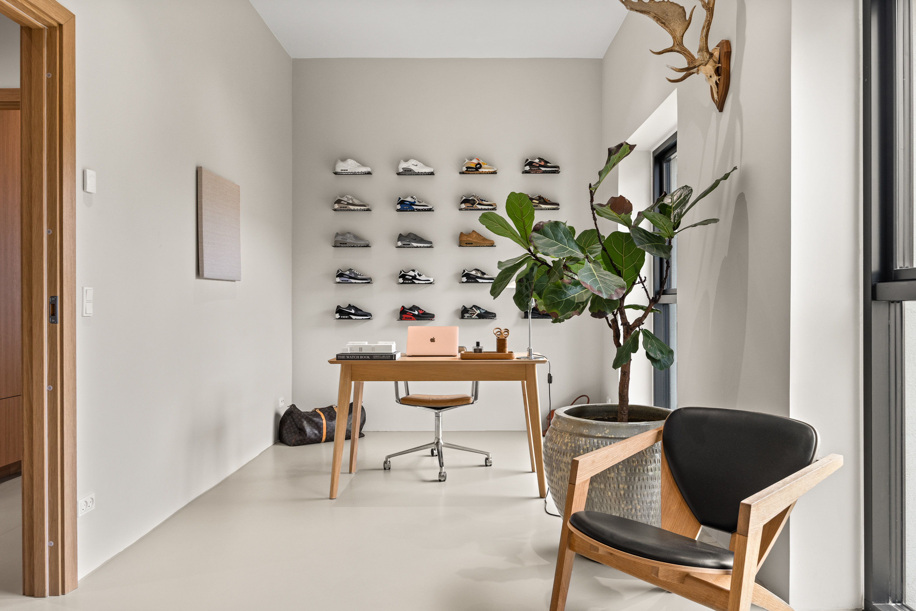 Fremhævet stue billede i fuldskærmstilstand. Billede af Hjortekærbakken 30, 2800 Kongens Lyngby