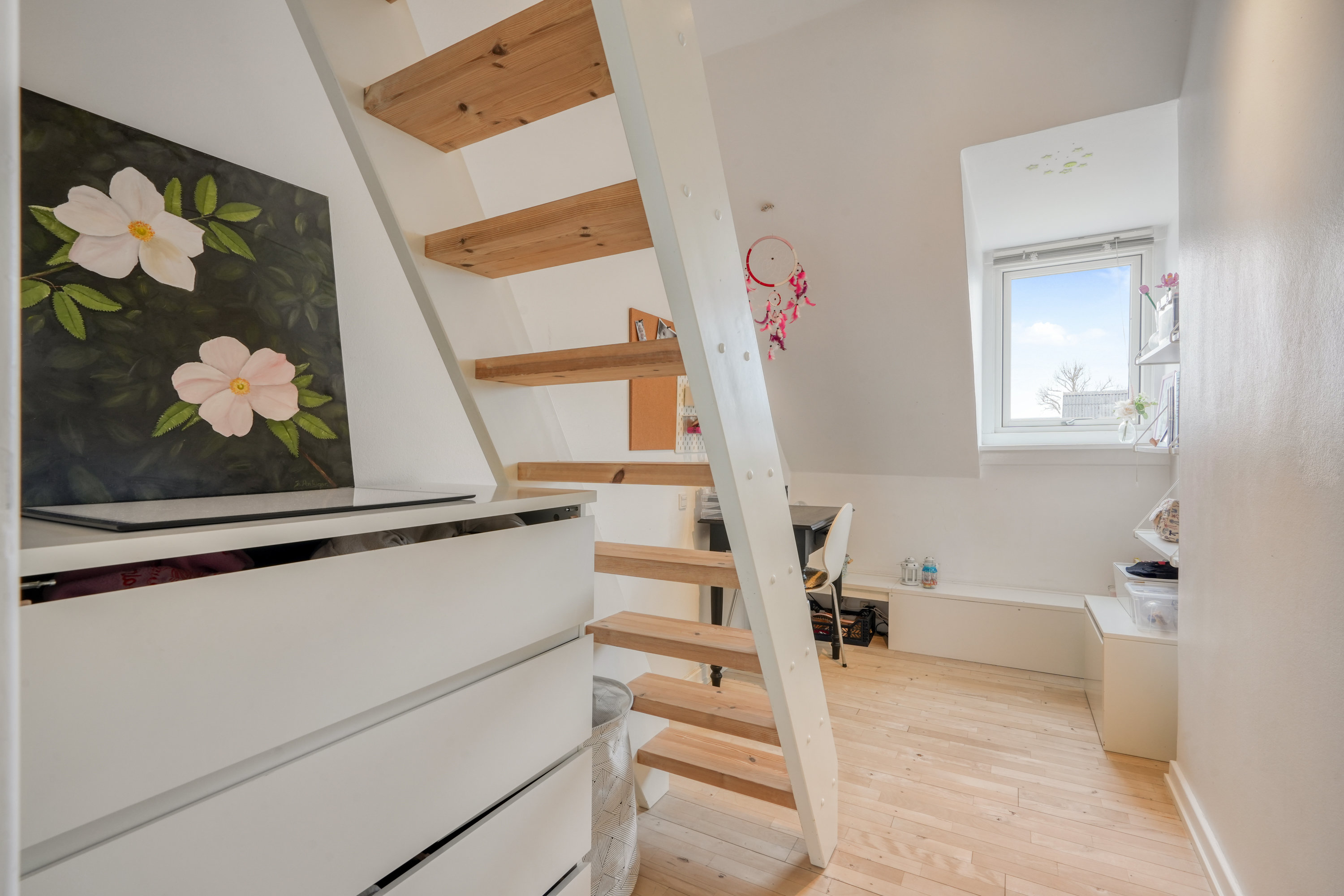 Fremhævet trappe billede i fuldskærmstilstand. Billede af Æblegården 7, 2800 Kongens Lyngby