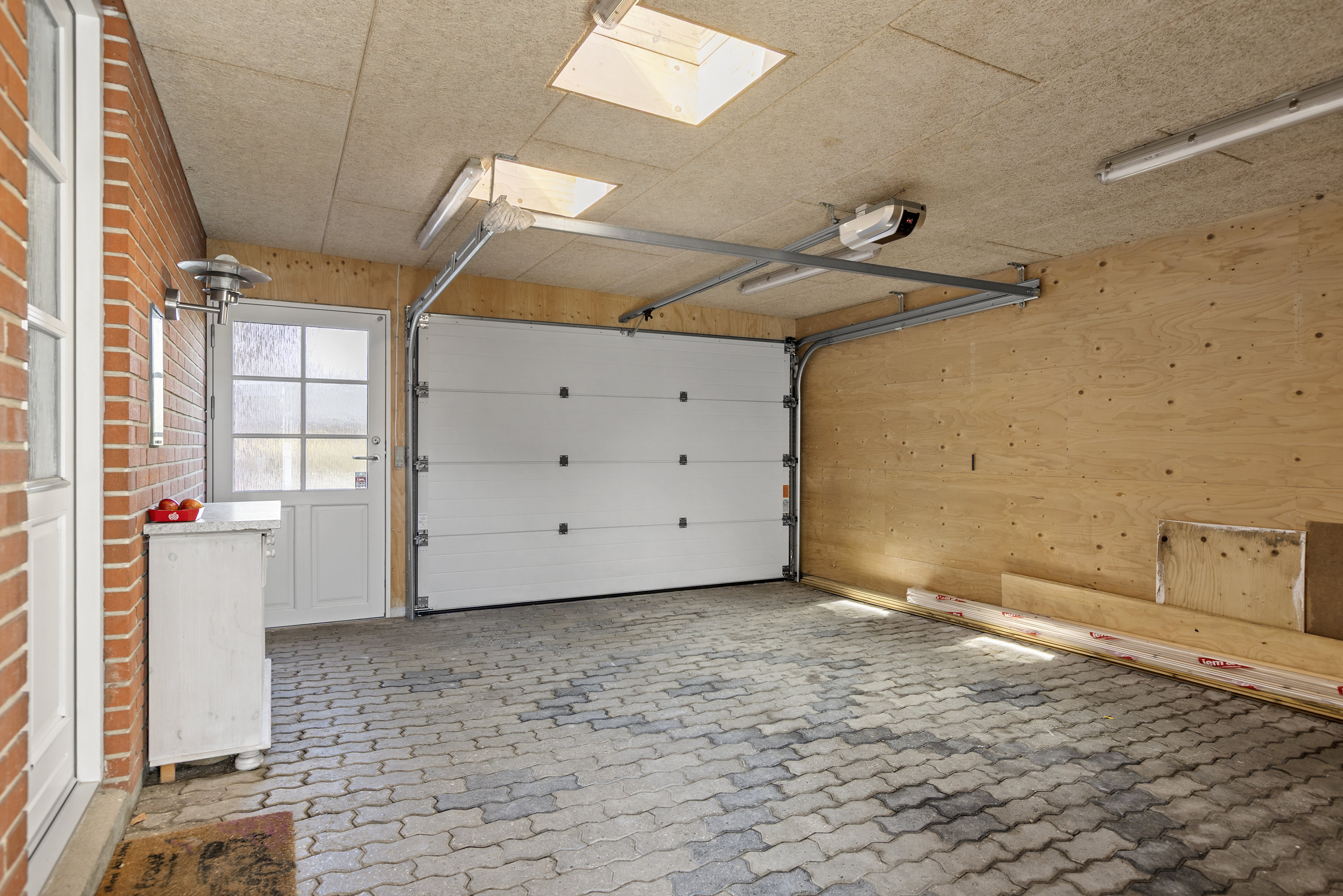 Fremhævet garage billede i fuldskærmstilstand. Billede af Enghavevej 136, 4241 Vemmelev