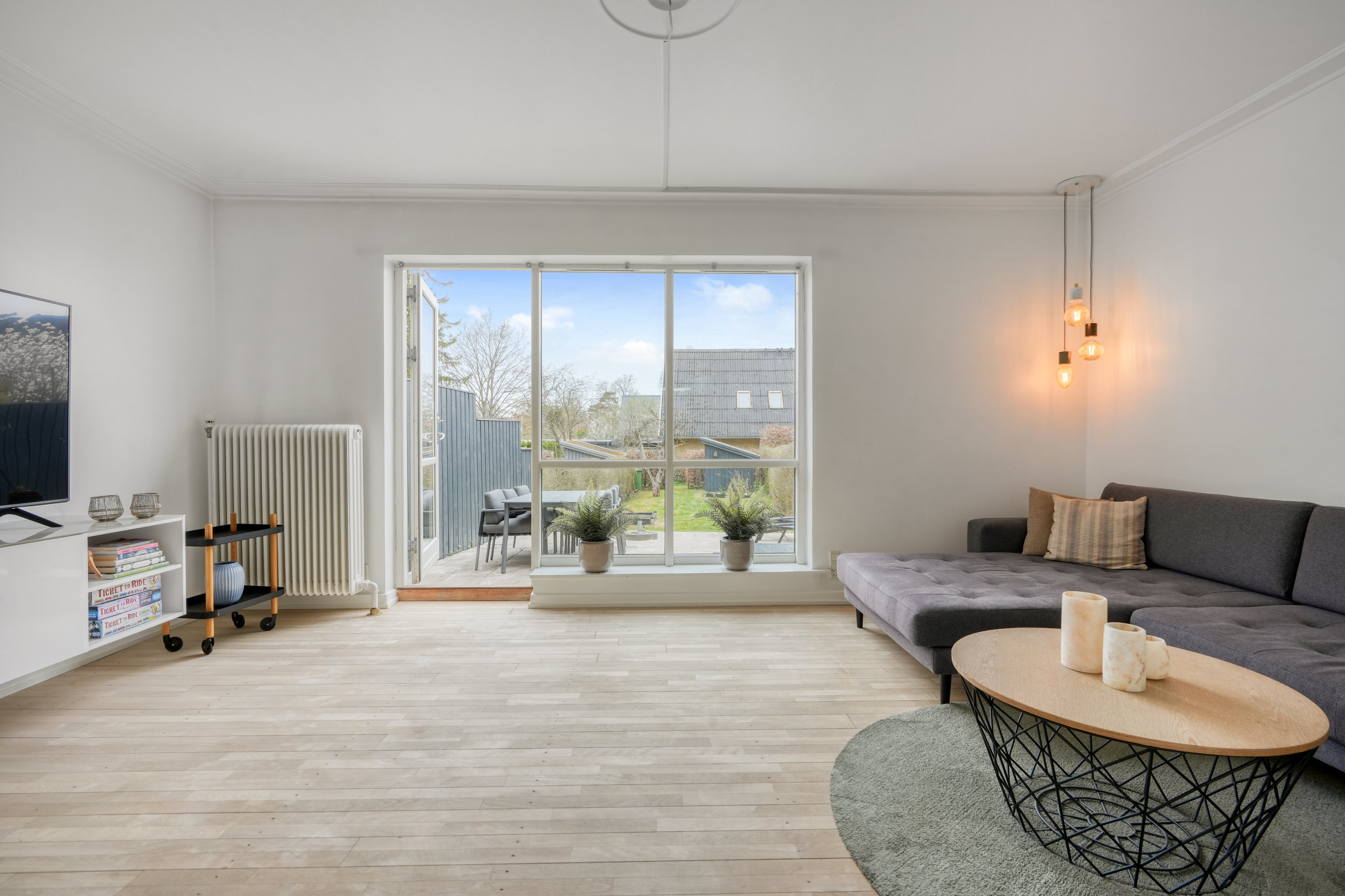 Fremhævet stue billede i fuldskærmstilstand. Billede af Æblegården 7, 2800 Kongens Lyngby