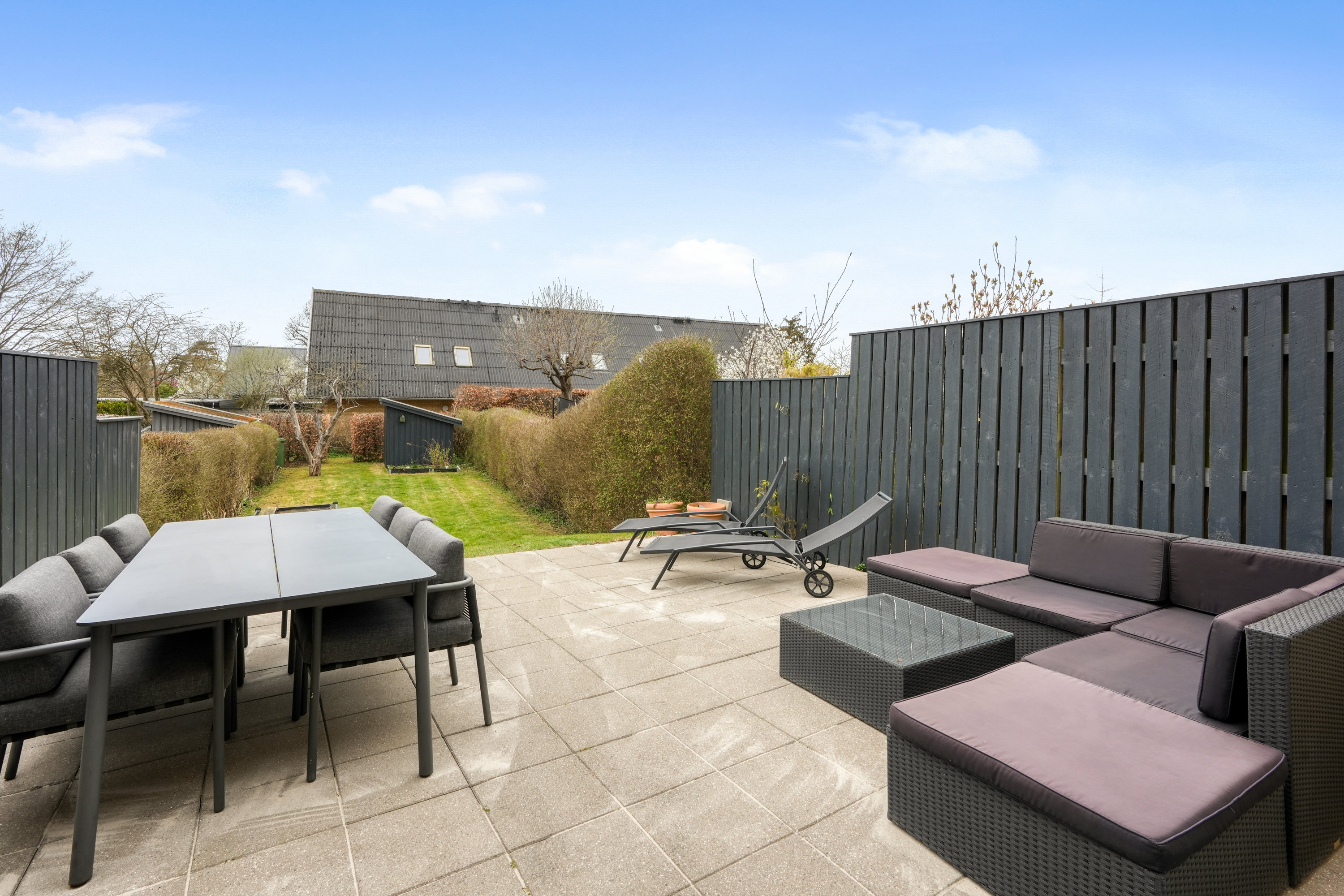 Miniaturebillede 1: terrasse. Billede af Æblegården 7, 2800 Kongens Lyngby