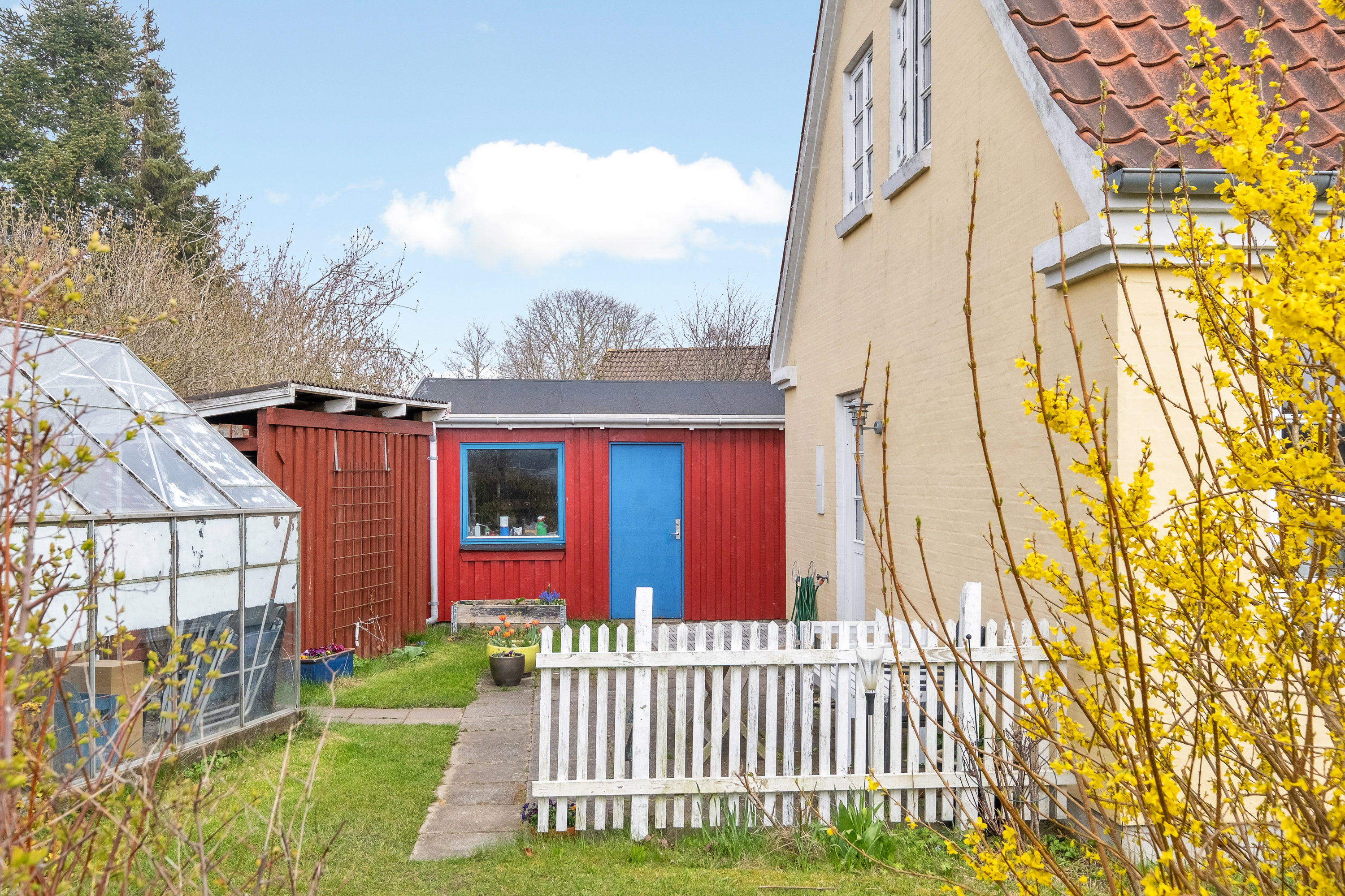 Fremhævet terrasse billede i fuldskærmstilstand. Billede af Sensommervej 133, 8530 Hjortshøj