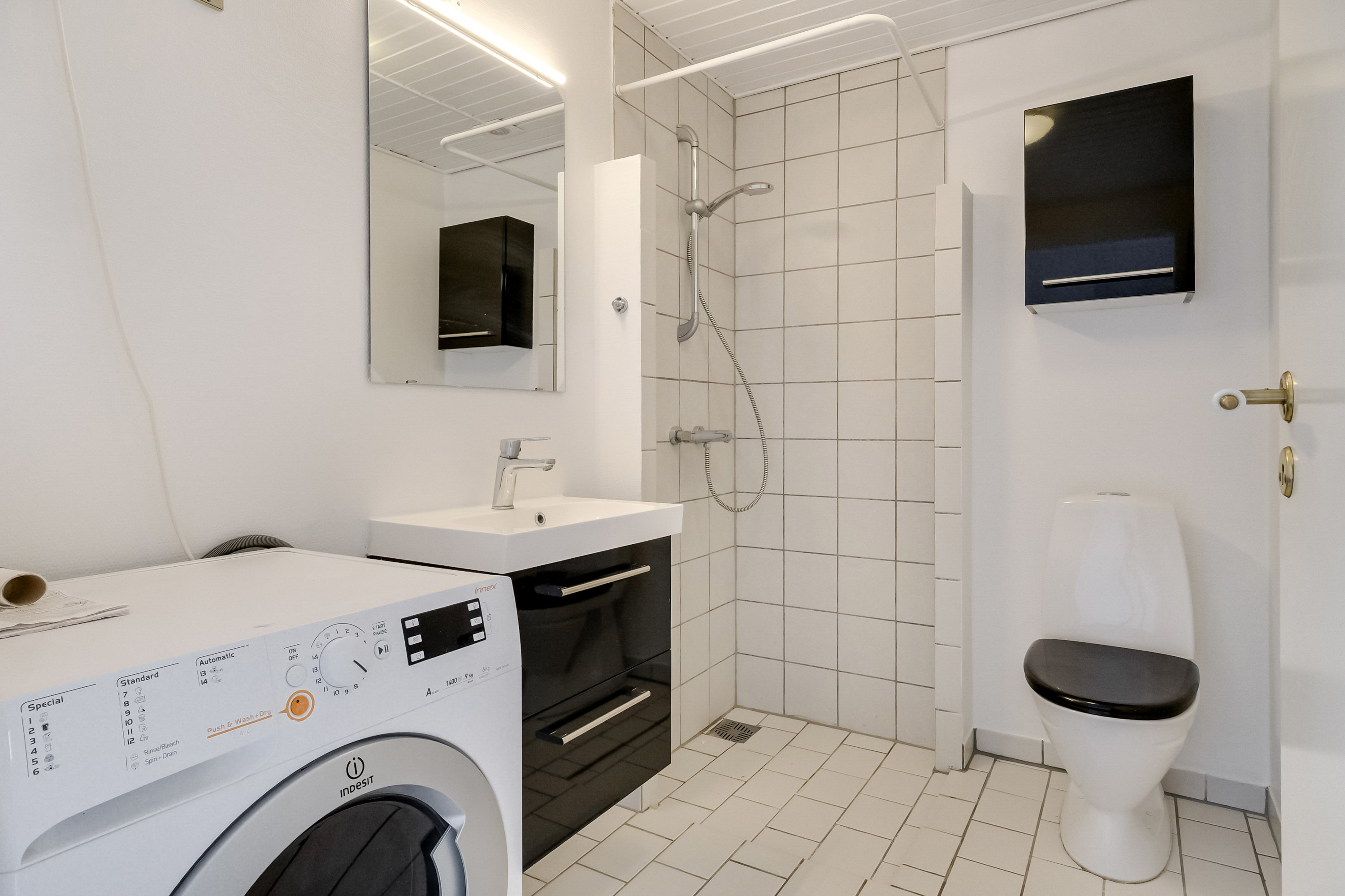 Fremhævet badeværelse billede i fuldskærmstilstand. Billede af Bellisvænget 2, Rosilde, 5800 Nyborg