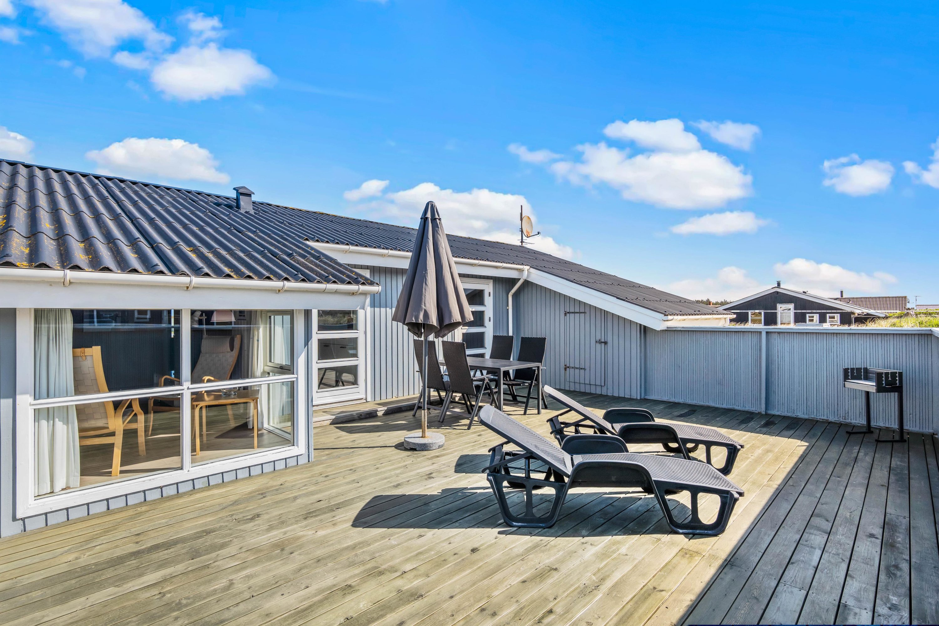 Fremhævet  billede i fuldskærmstilstand. Billede af Arvidvej 112, Bjerregaard, 6960 Hvide Sande