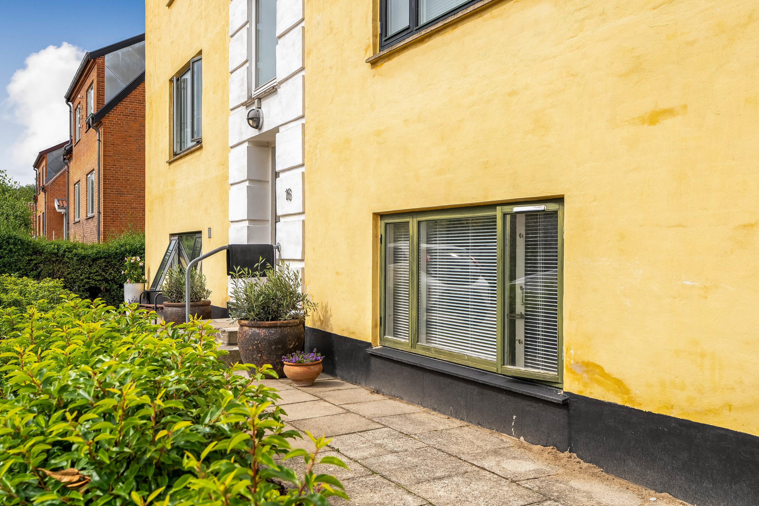 Fremhævet ejendommen billede i fuldskærmstilstand. Billede af Brickasvej 16, st.. th., 3400 Hillerød