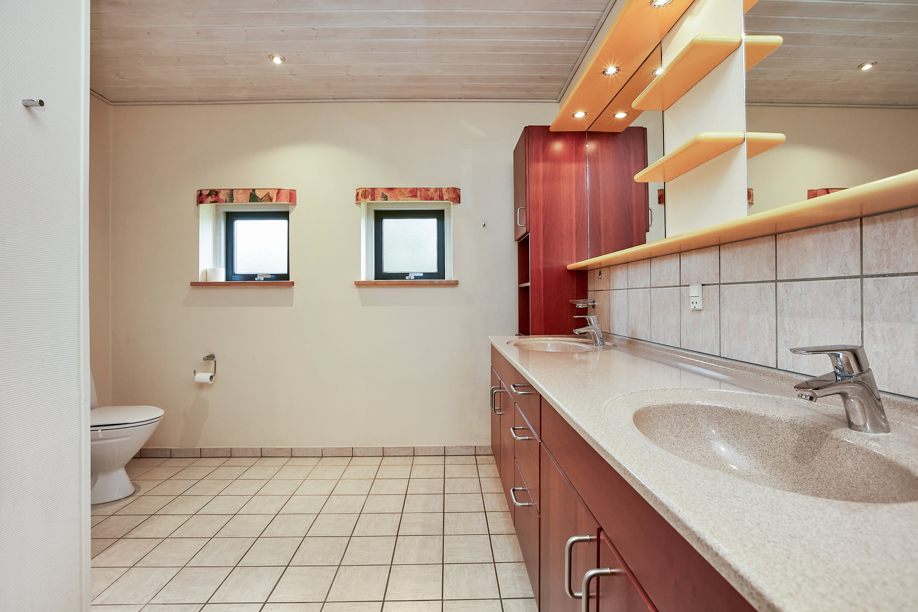 Fremhævet badeværelse billede i fuldskærmstilstand. Billede af Tonrå 46, 8751 Gedved