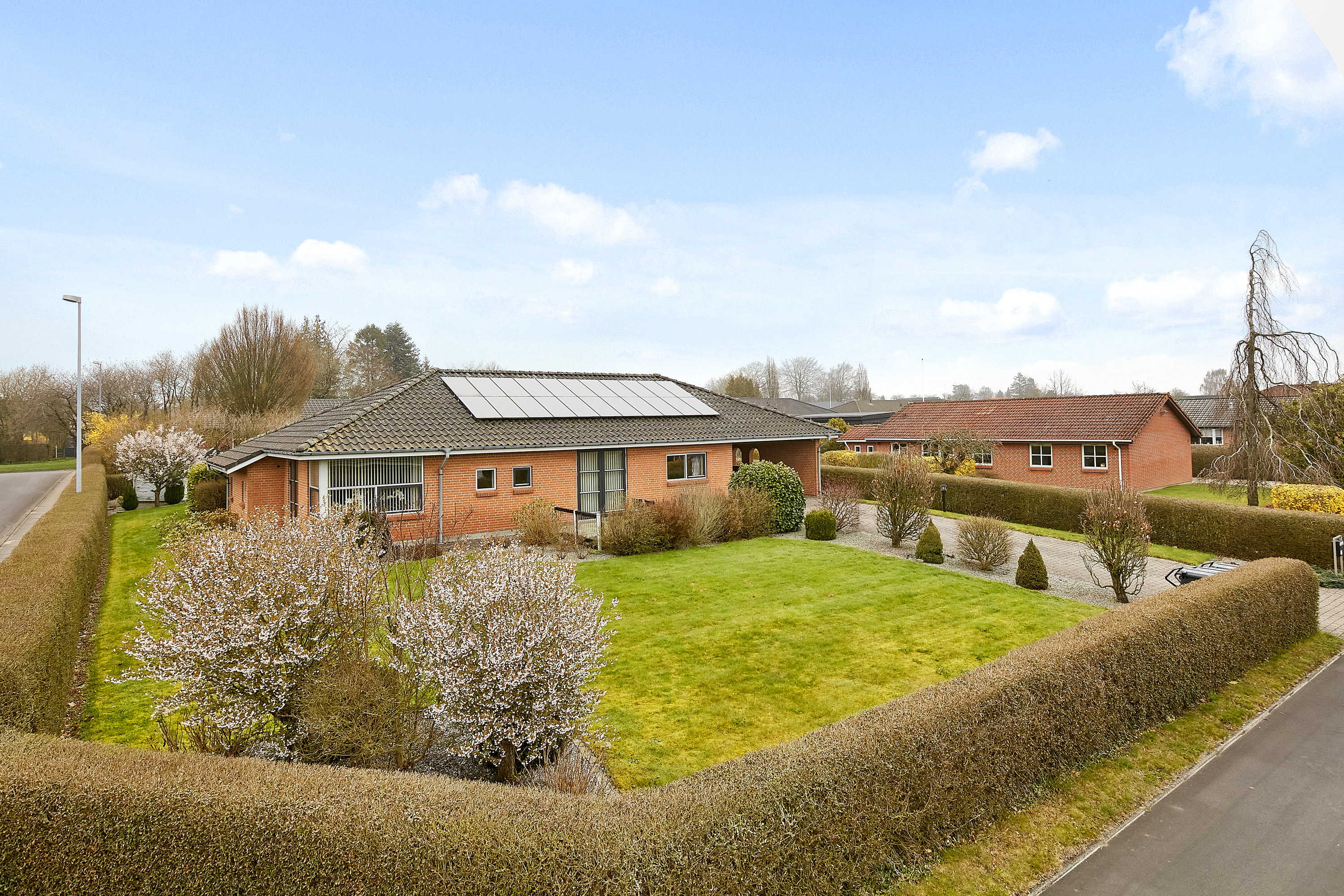 Fremhævet facade billede i fuldskærmstilstand. Billede af Tonrå 46, 8751 Gedved