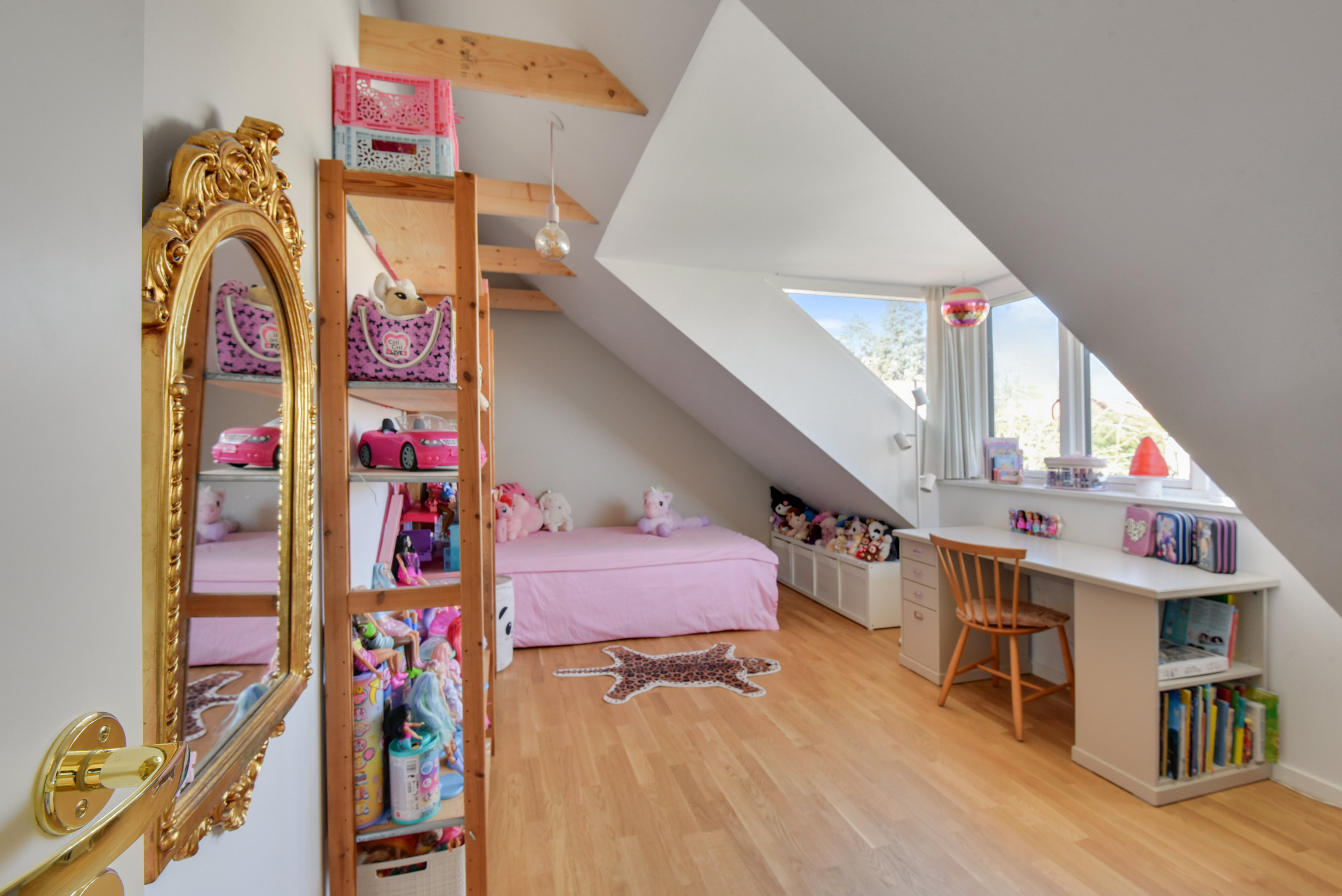 Fremhævet soveværelse billede i fuldskærmstilstand. Billede af Hørhaven 4, 2750 Ballerup