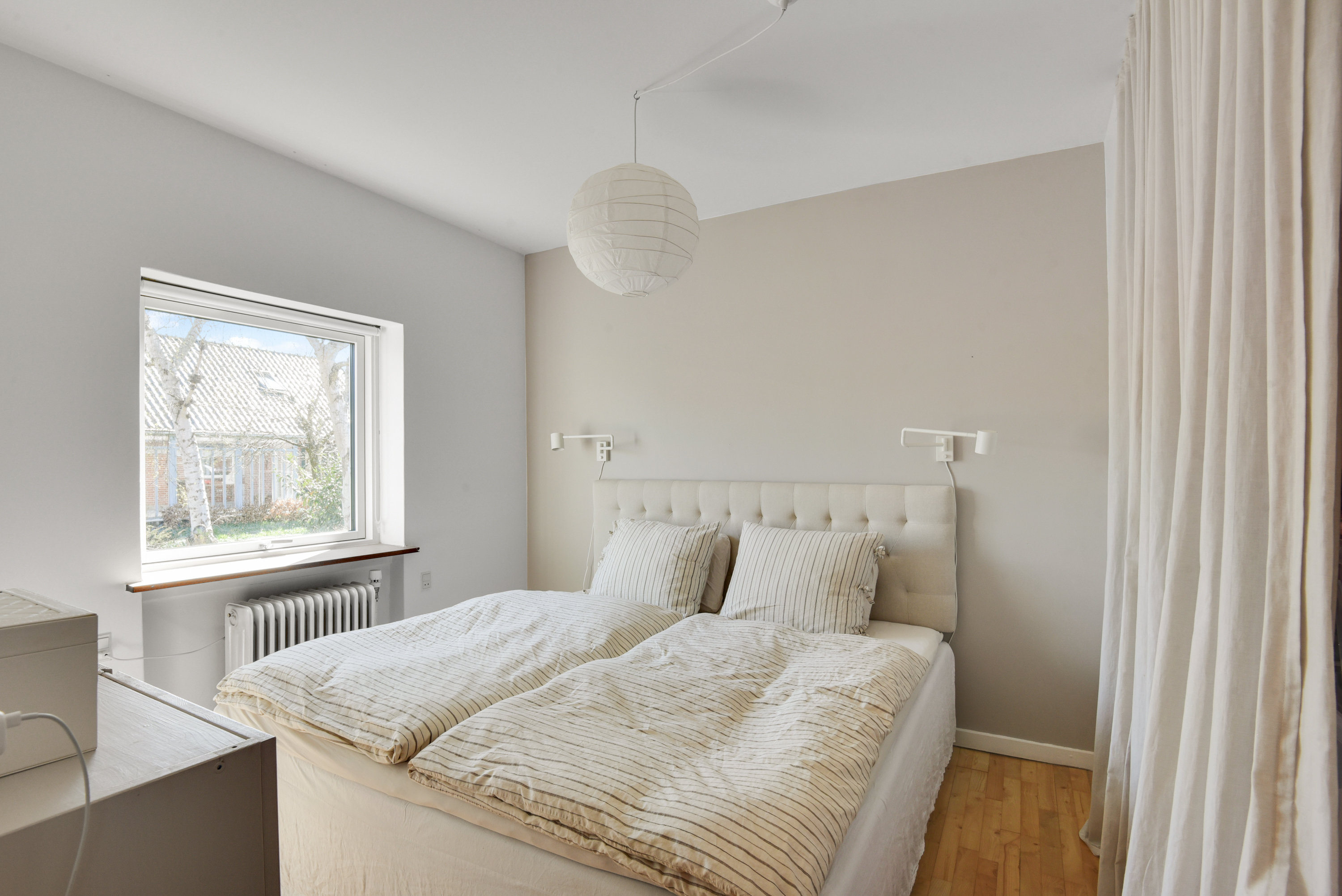 Fremhævet soveværelse billede i fuldskærmstilstand. Billede af Hørhaven 4, 2750 Ballerup