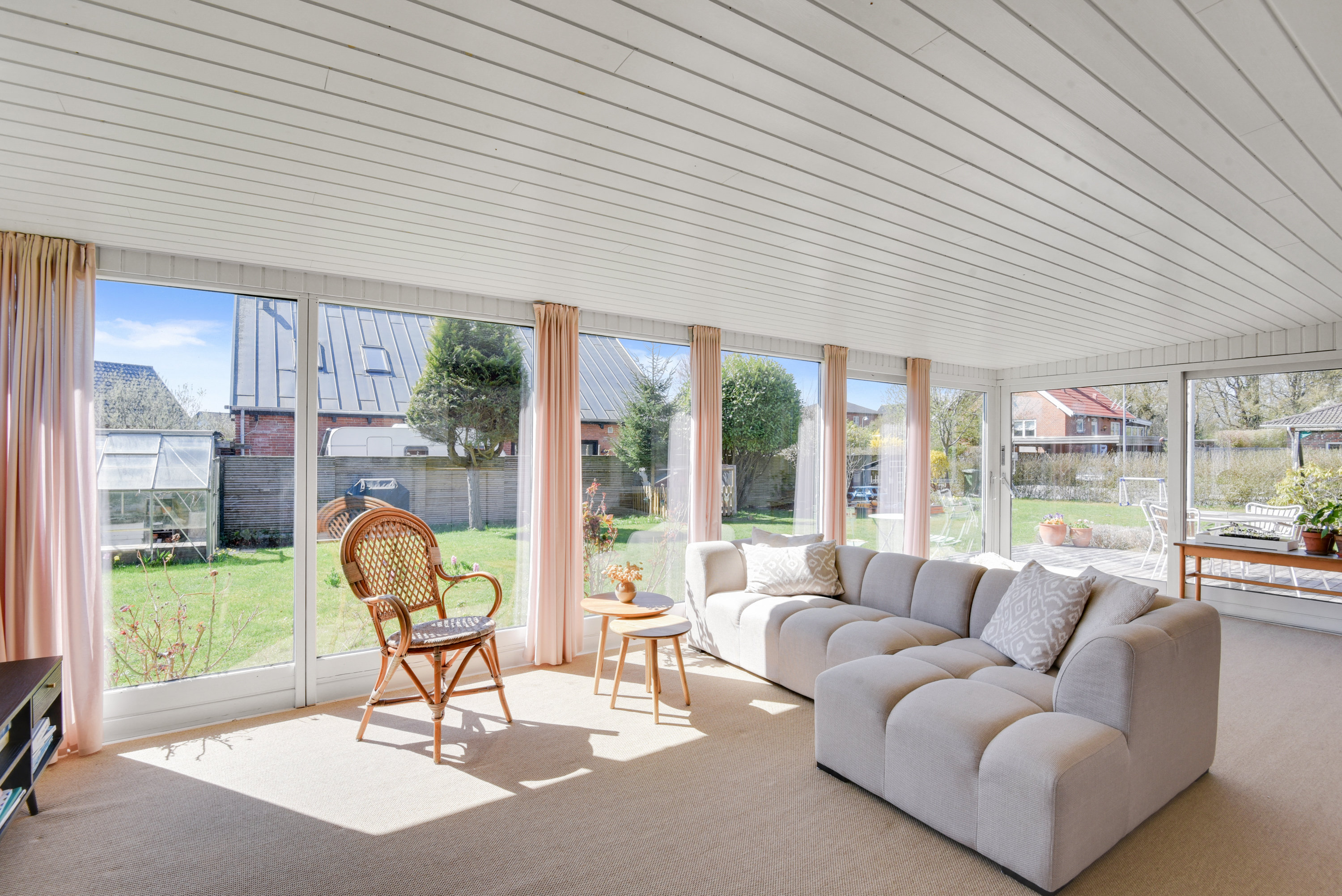 Fremhævet stue billede i fuldskærmstilstand. Billede af Hørhaven 4, 2750 Ballerup