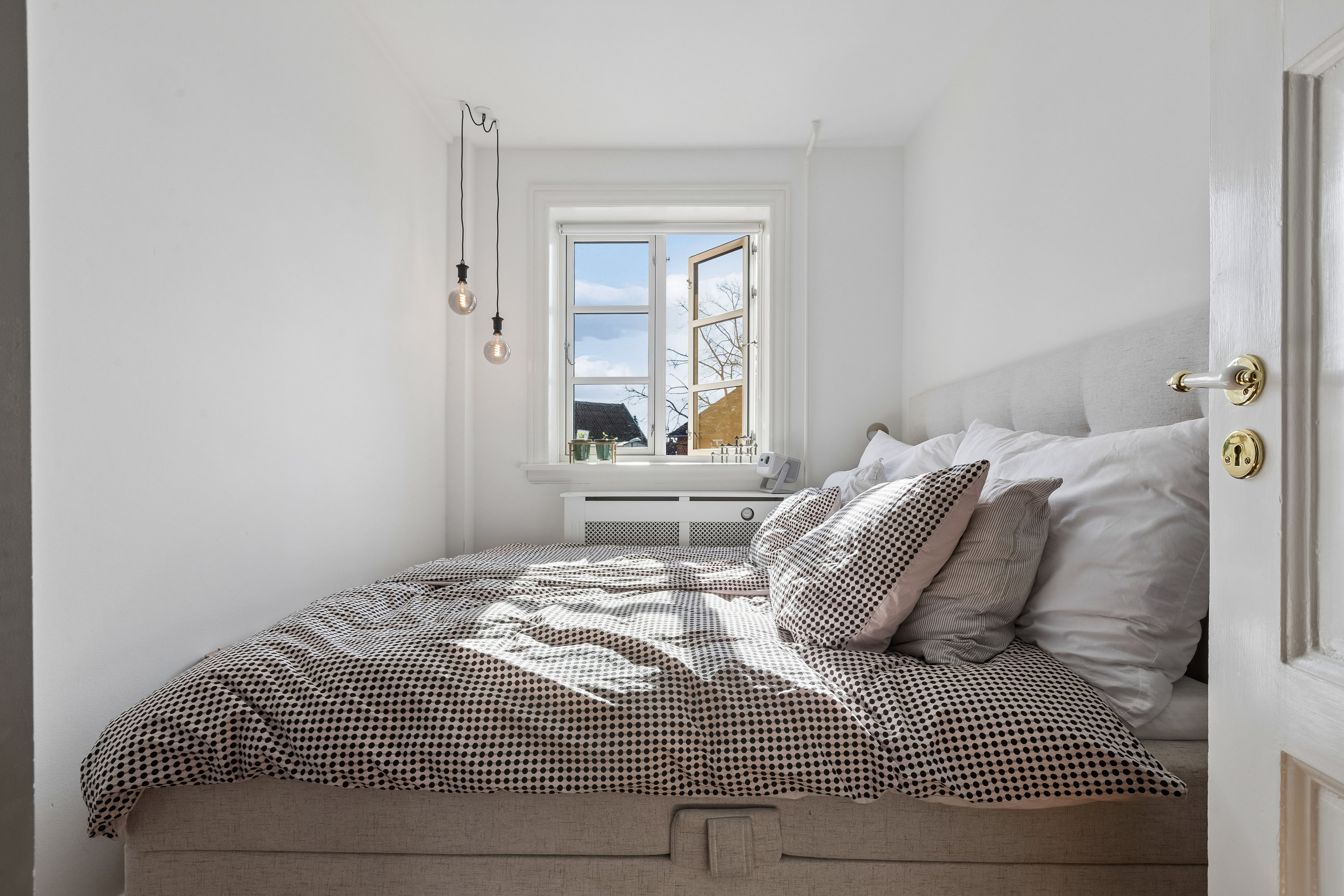 Fremhævet værelse billede i fuldskærmstilstand. Billede af Søvang Alle 13, 1. th., 2770 Kastrup