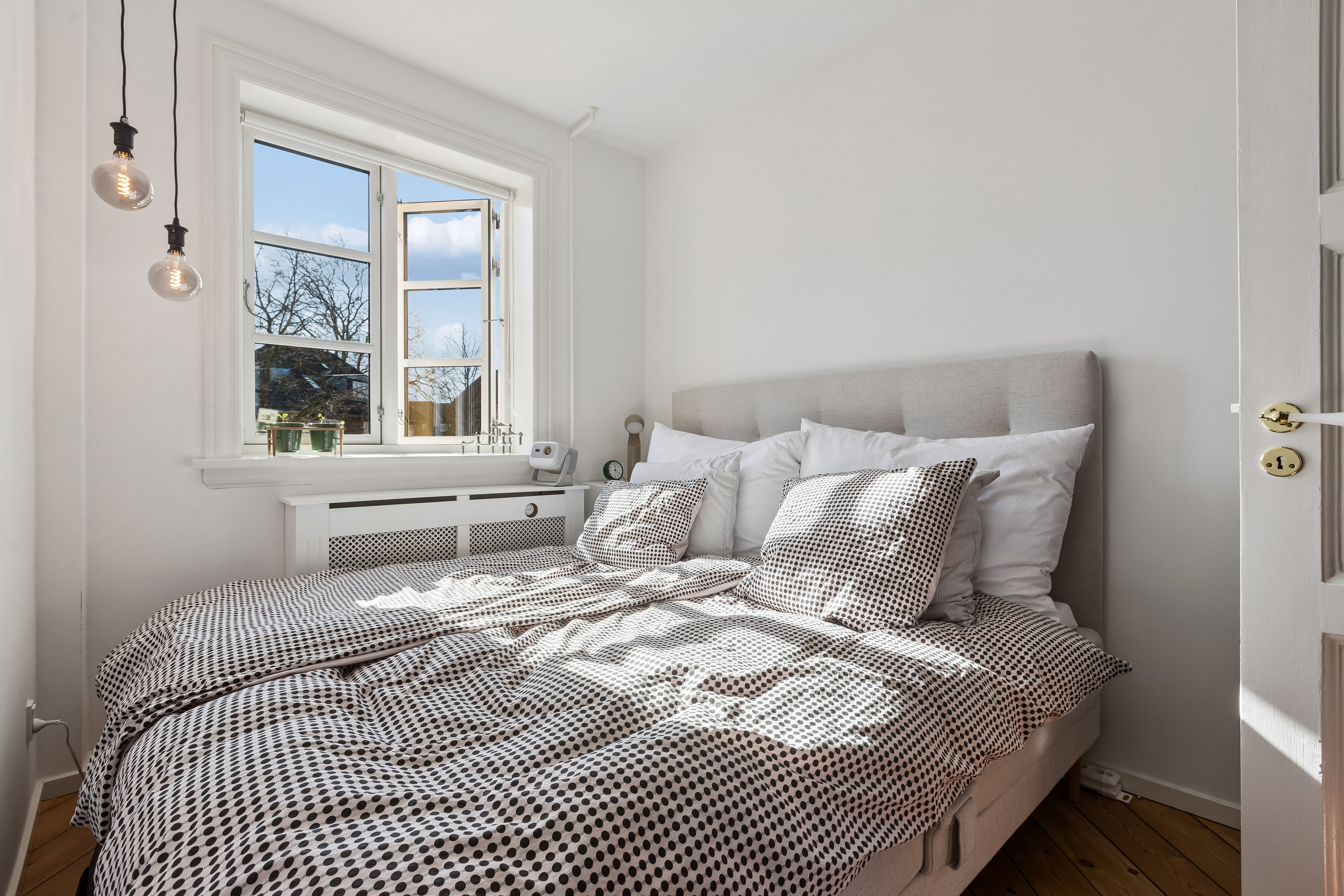 Fremhævet værelse billede i fuldskærmstilstand. Billede af Søvang Alle 13, 1. th., 2770 Kastrup