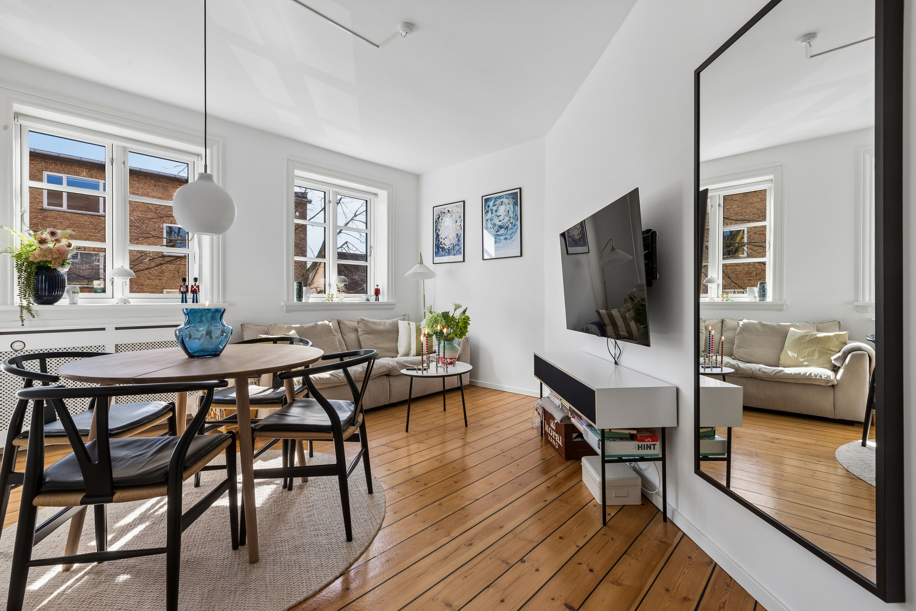 Fremhævet stue billede i fuldskærmstilstand. Billede af Søvang Alle 13, 1. th., 2770 Kastrup