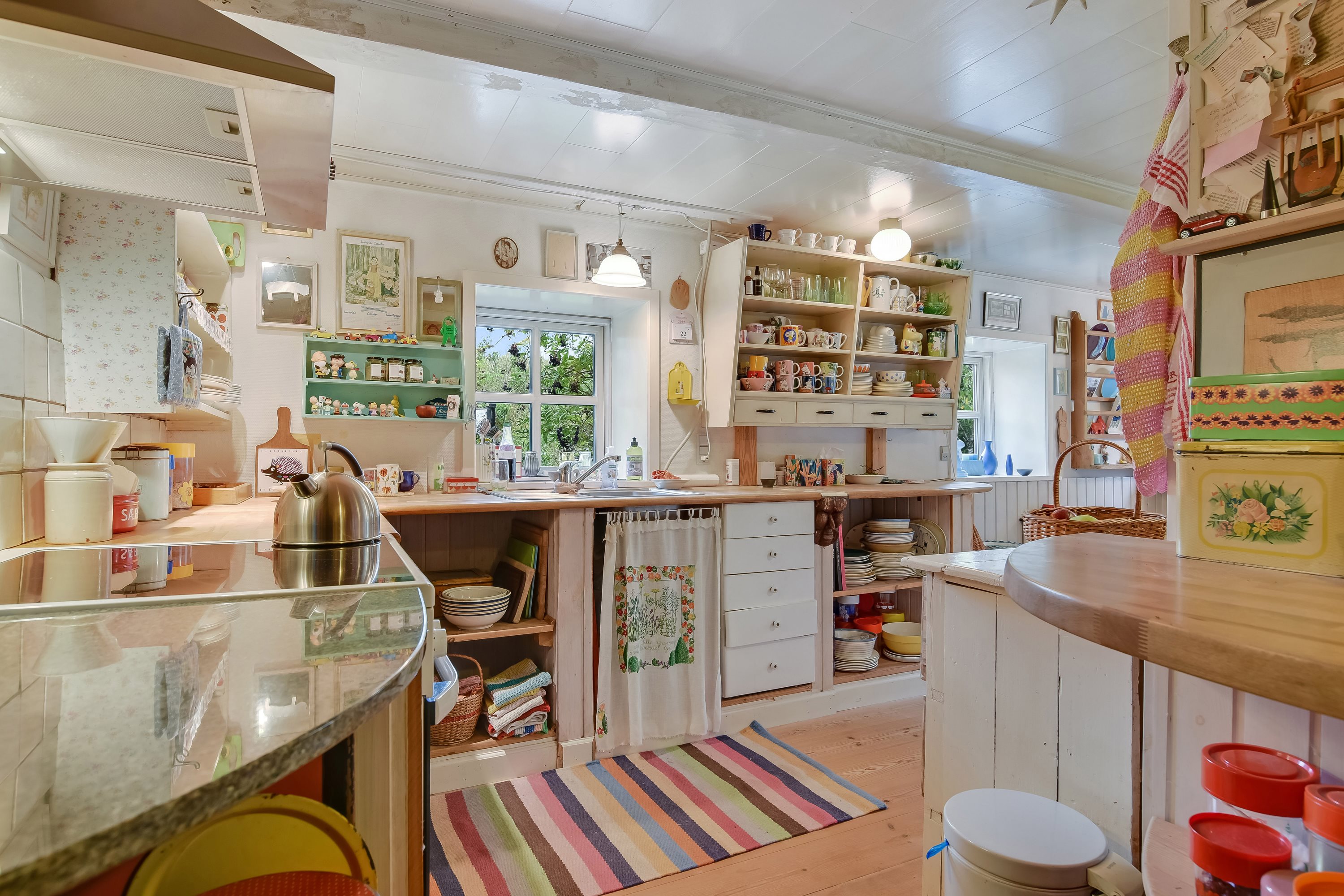 Fremhævet køkken billede i fuldskærmstilstand. Billede af Holstebrovej 71, Hee, 6950 Ringkøbing