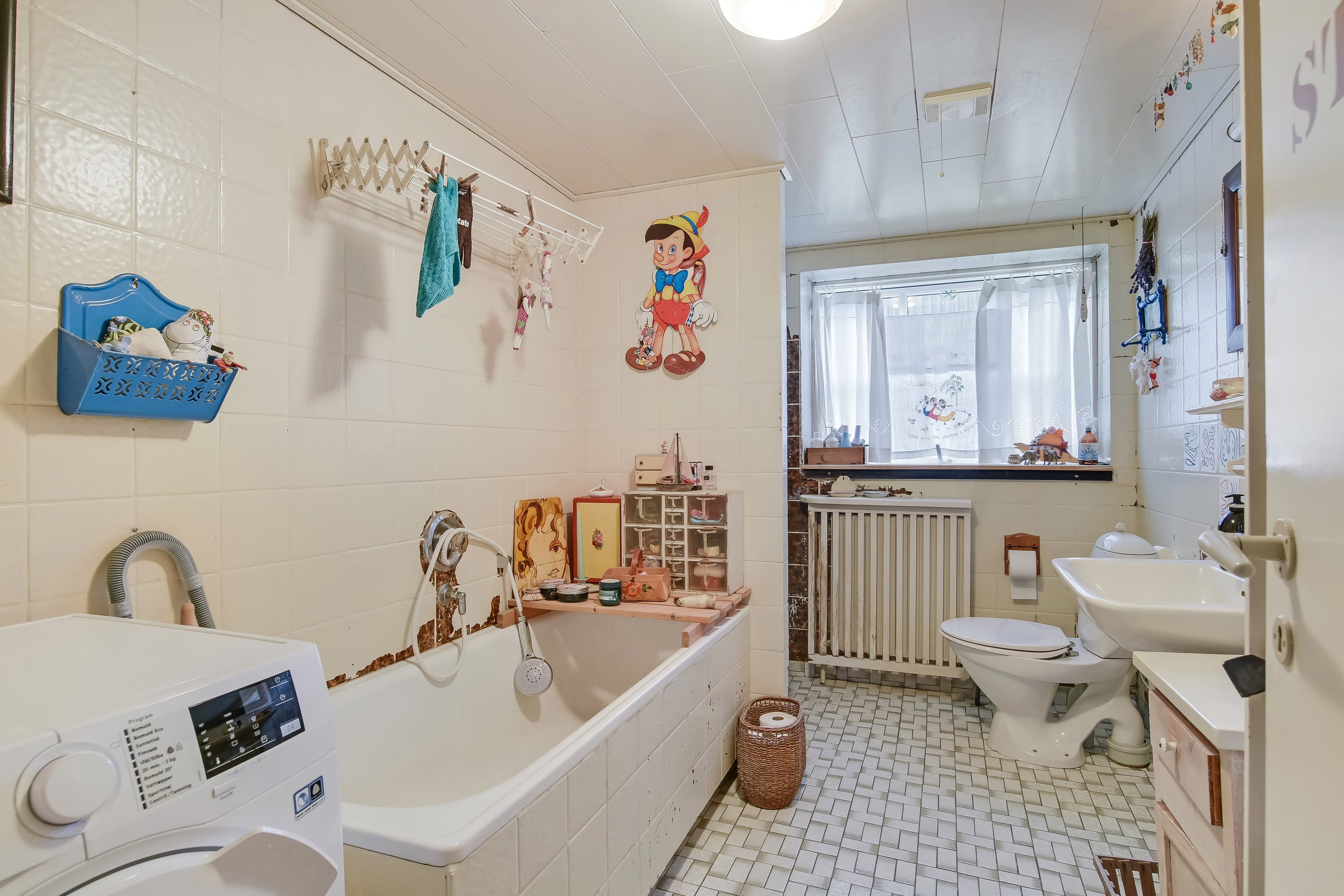 Fremhævet badeværelse billede i fuldskærmstilstand. Billede af Holstebrovej 71, Hee, 6950 Ringkøbing