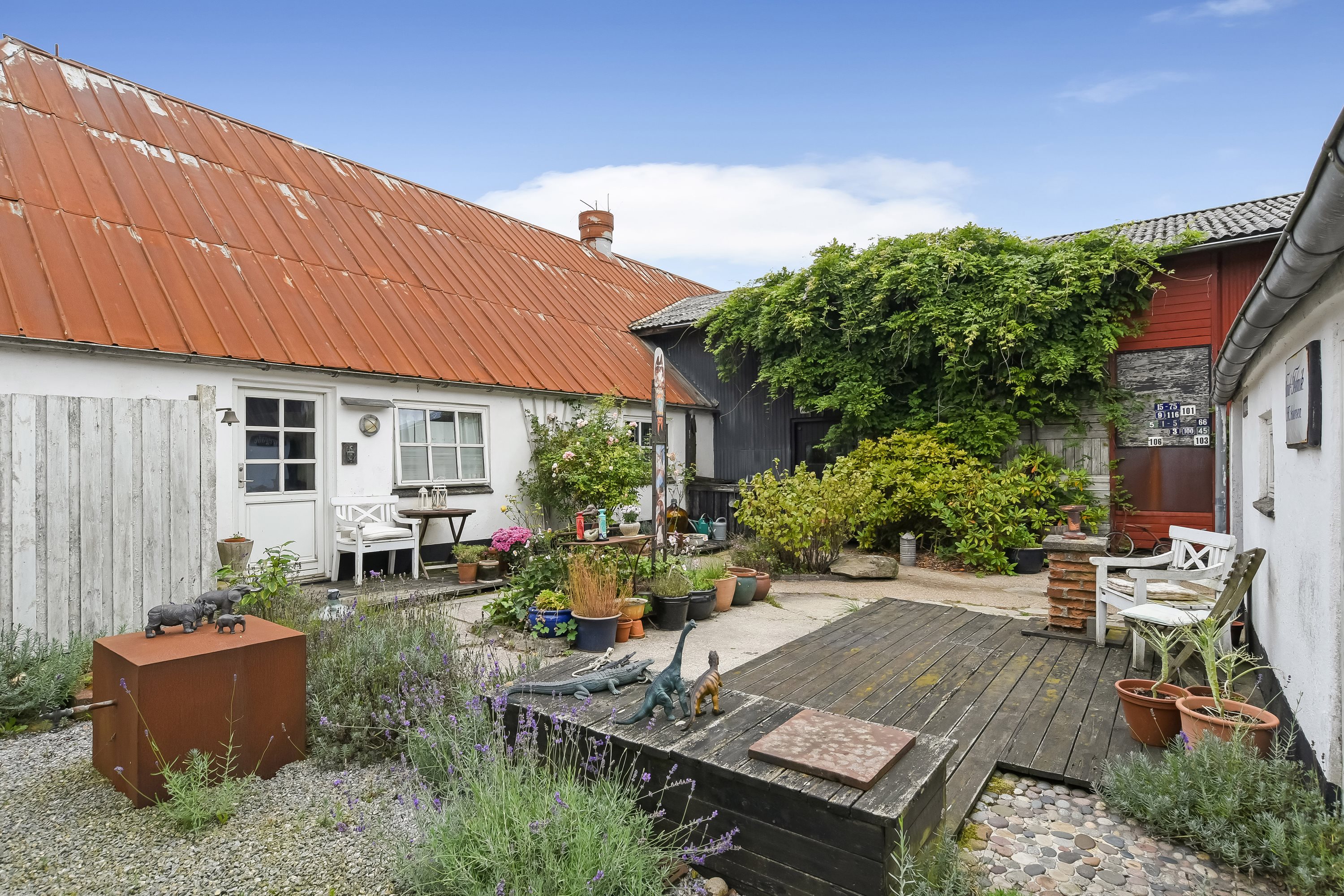 Fremhævet terrasse billede i fuldskærmstilstand. Billede af Holstebrovej 71, Hee, 6950 Ringkøbing