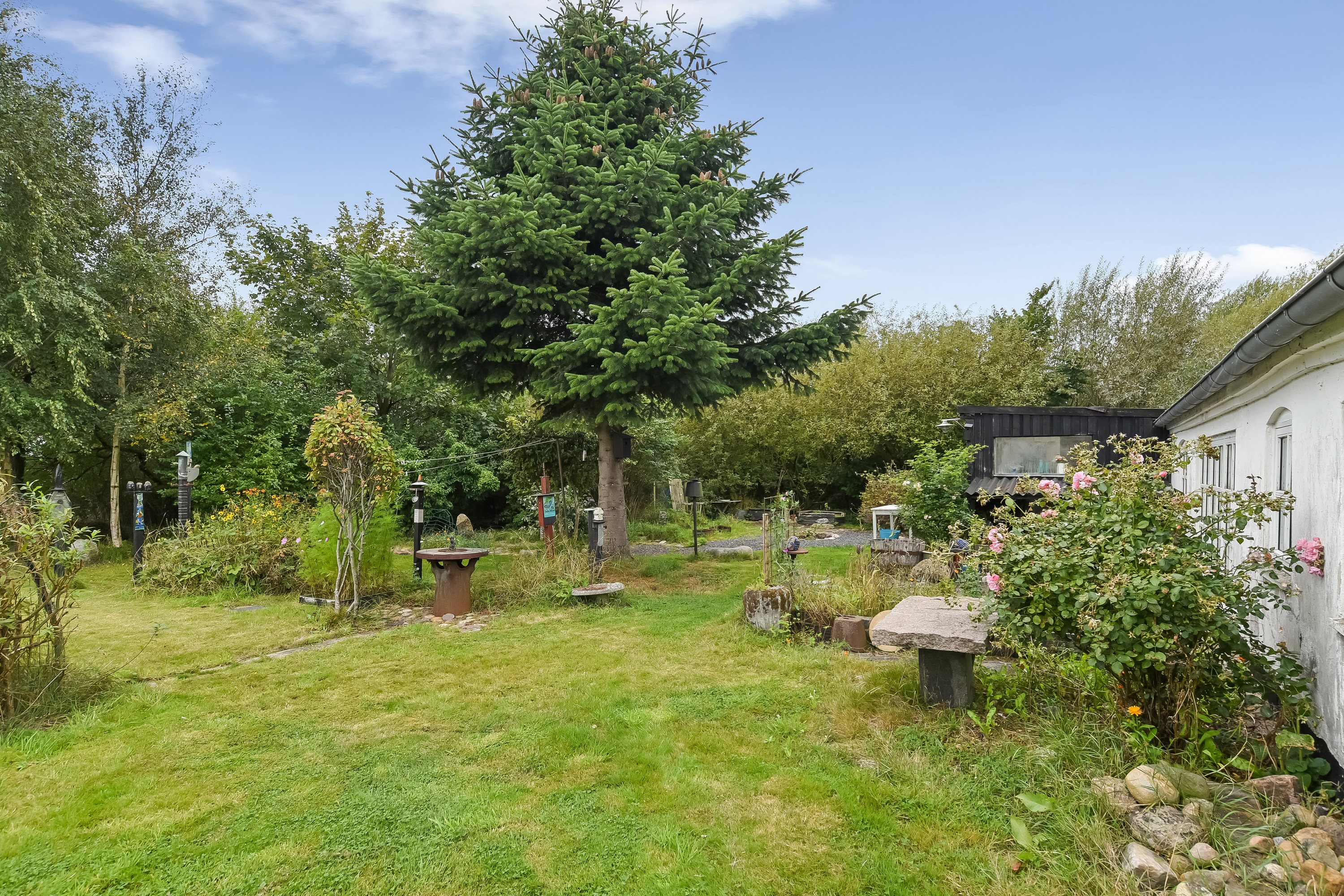 Fremhævet have billede i fuldskærmstilstand. Billede af Holstebrovej 71, Hee, 6950 Ringkøbing