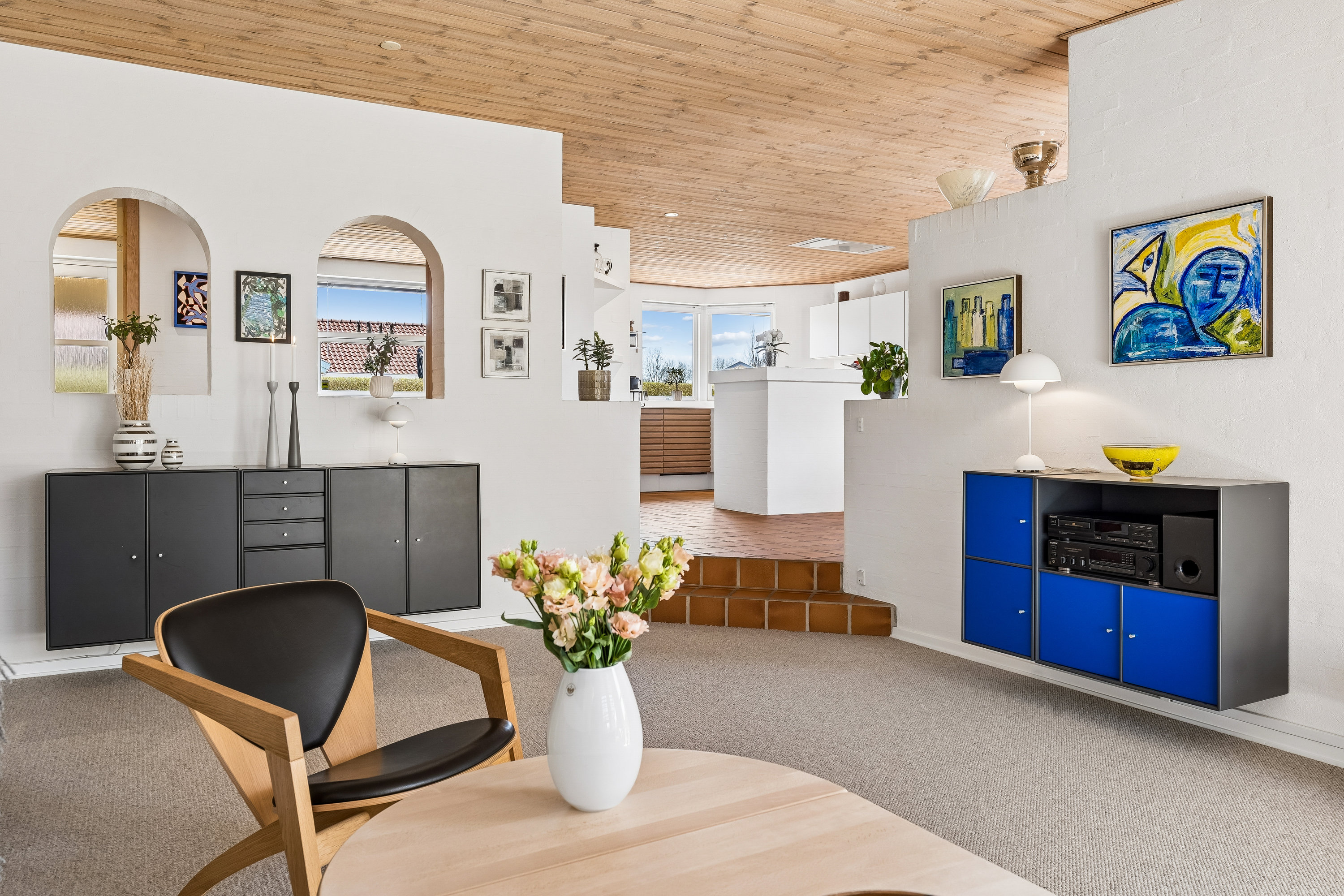 Fremhævet stue billede i fuldskærmstilstand. Billede af Lilleskoven 28, 8722 Hedensted