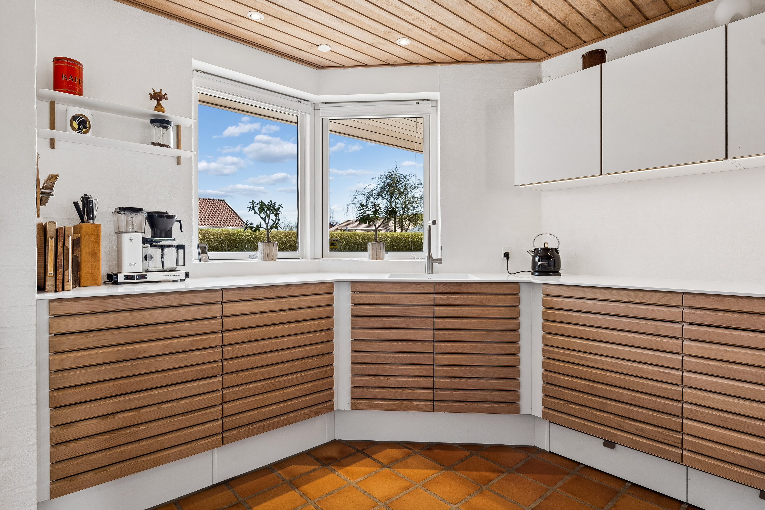 Fremhævet køkken billede i fuldskærmstilstand. Billede af Lilleskoven 28, 8722 Hedensted