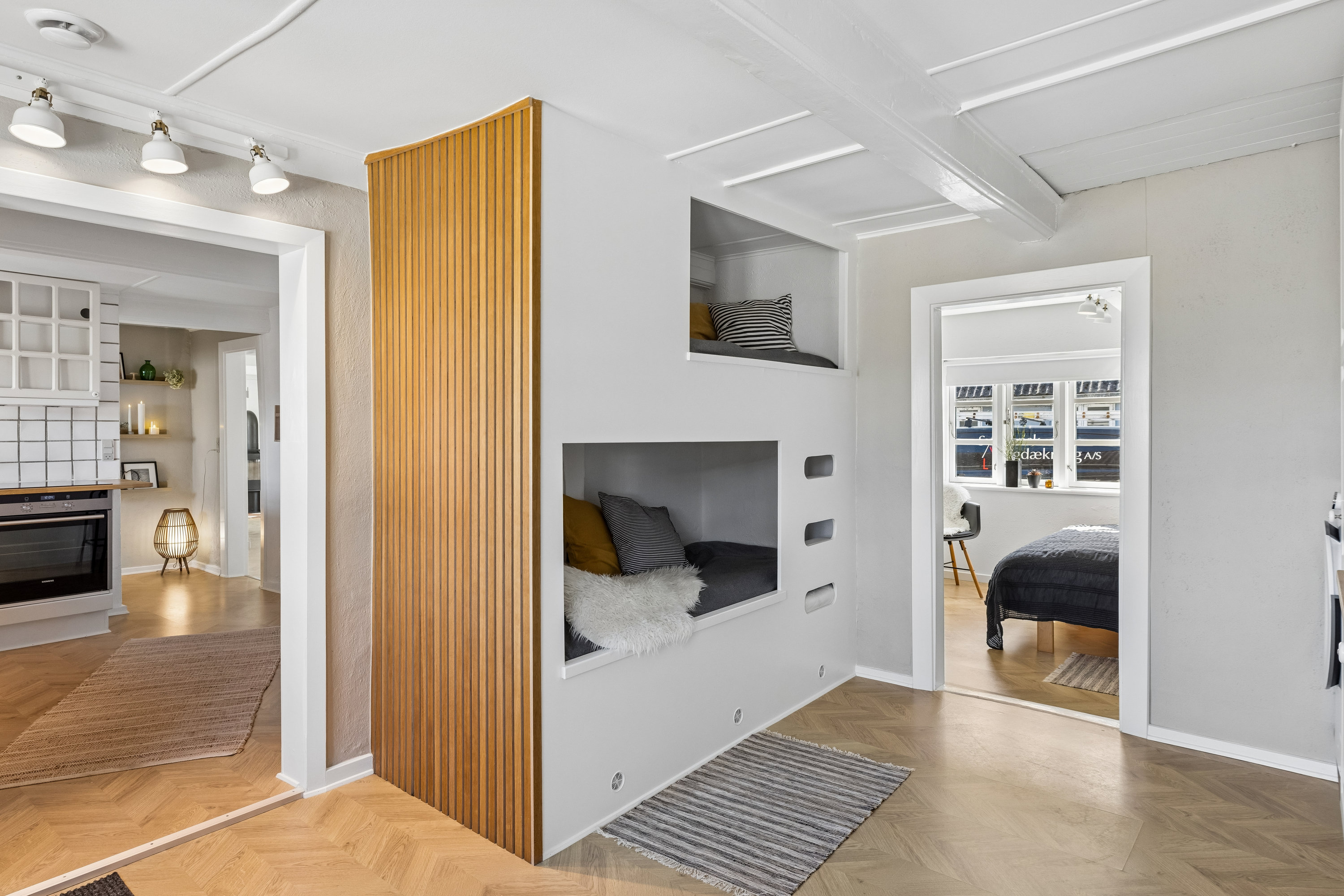 Fremhævet gang billede i fuldskærmstilstand. Billede af Kegnæs Færge 5, Kegnæs, 6470 Sydals