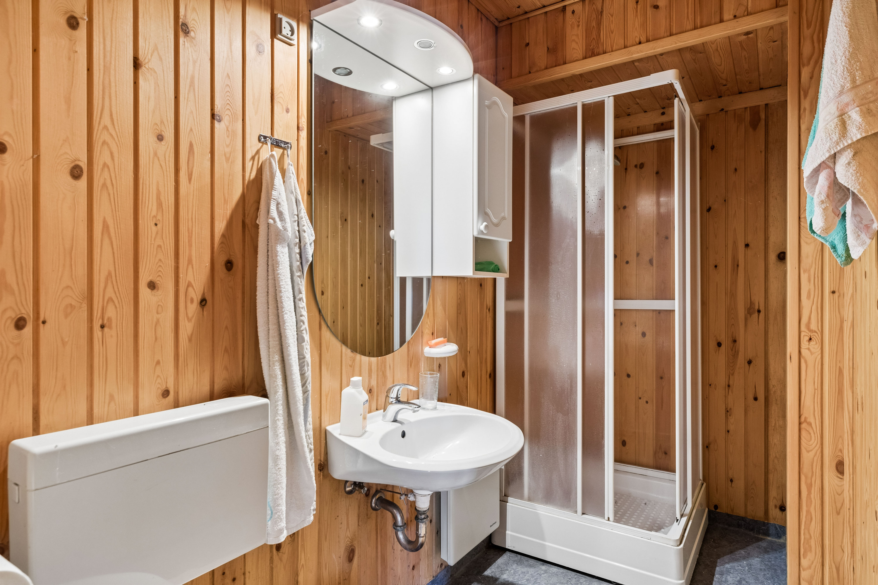 Fremhævet badeværelse billede i fuldskærmstilstand. Billede af Engmosen 6, Lysabild, 6470 Sydals