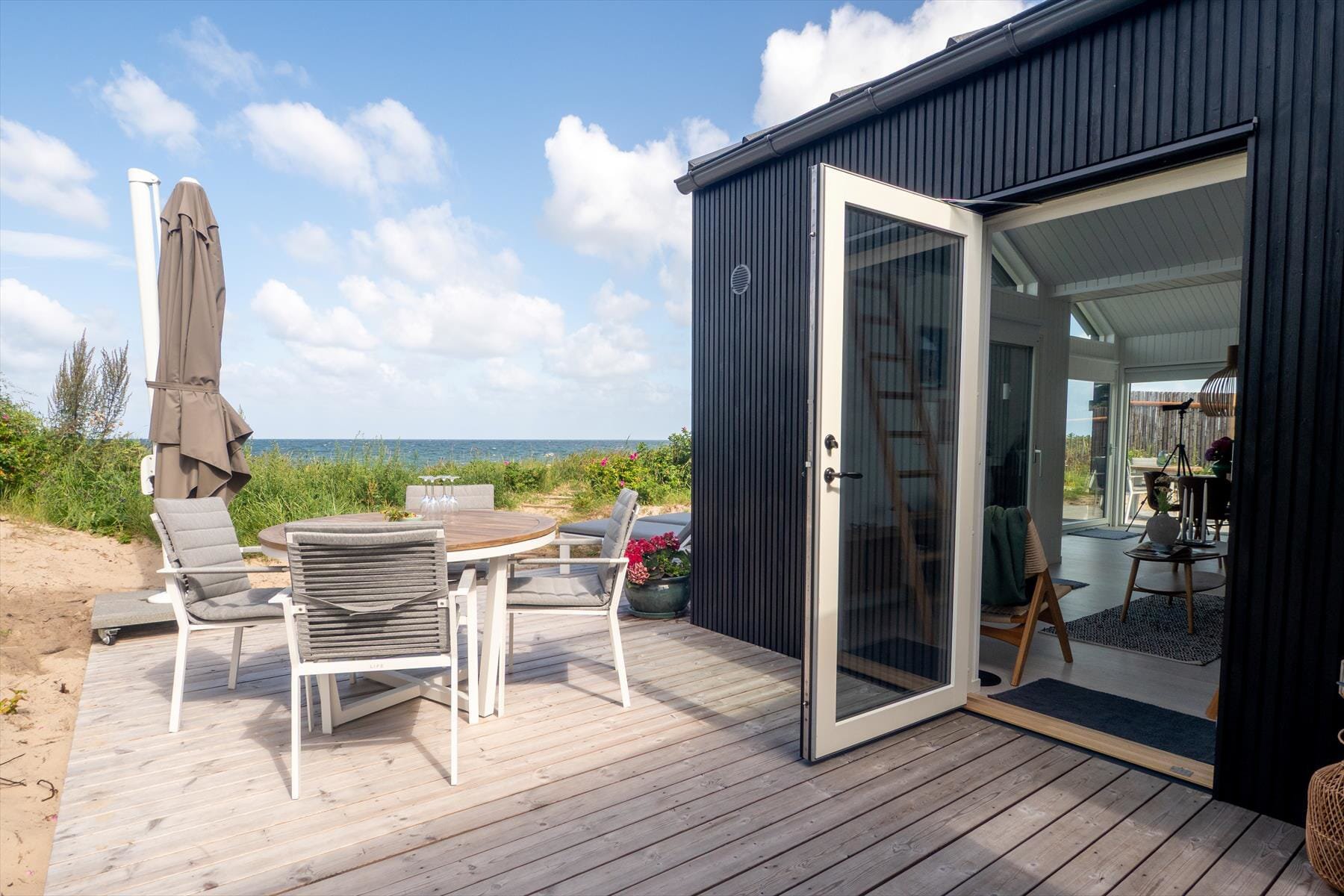 Fremhævet  billede i fuldskærmstilstand. Billede af Nødebovejen 132, Nødebohuse, 3390 Hundested