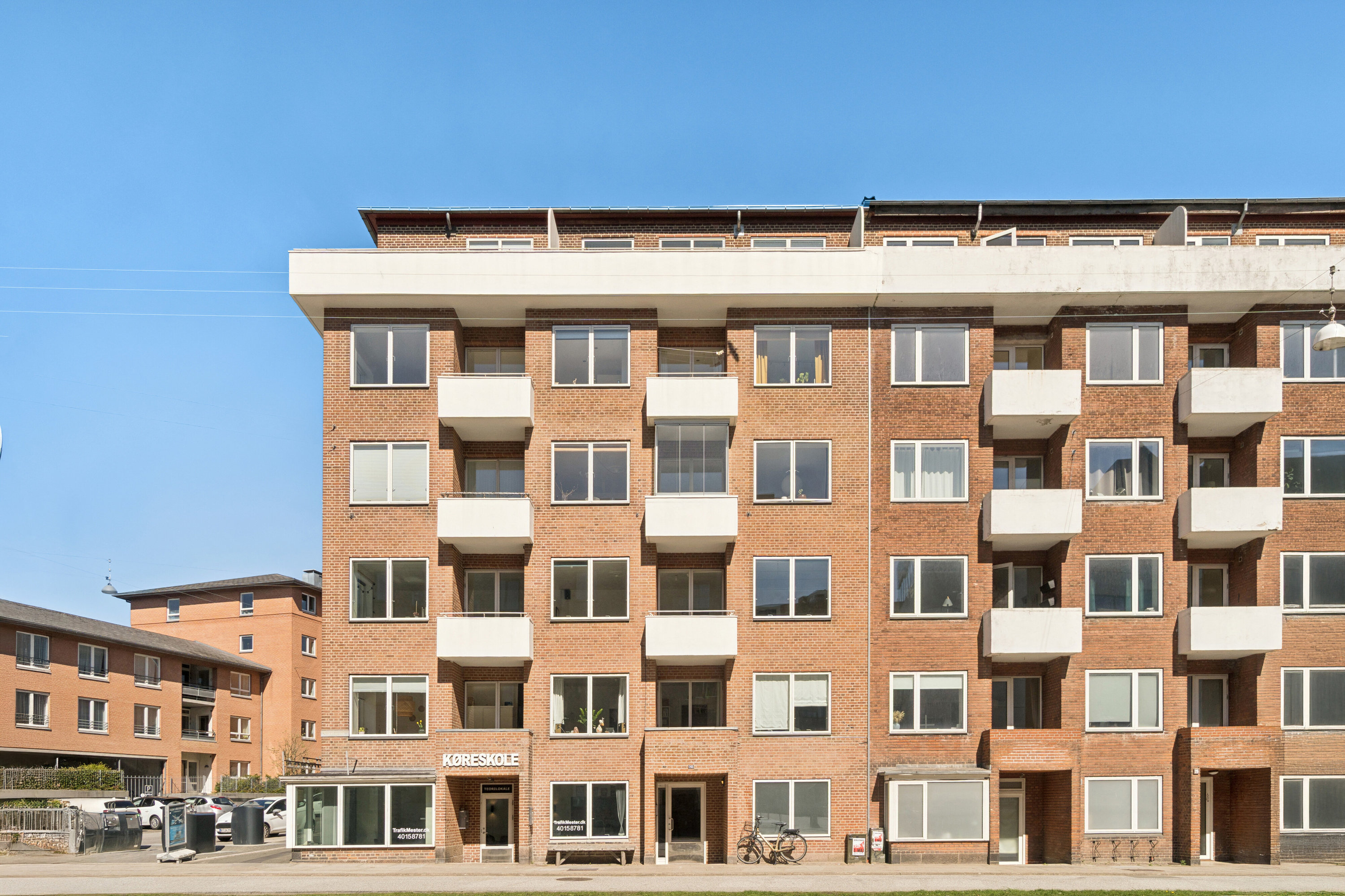 Fremhævet facade billede i fuldskærmstilstand. Billede af Silkeborgvej 26A, 3. tv., 8000 Aarhus C