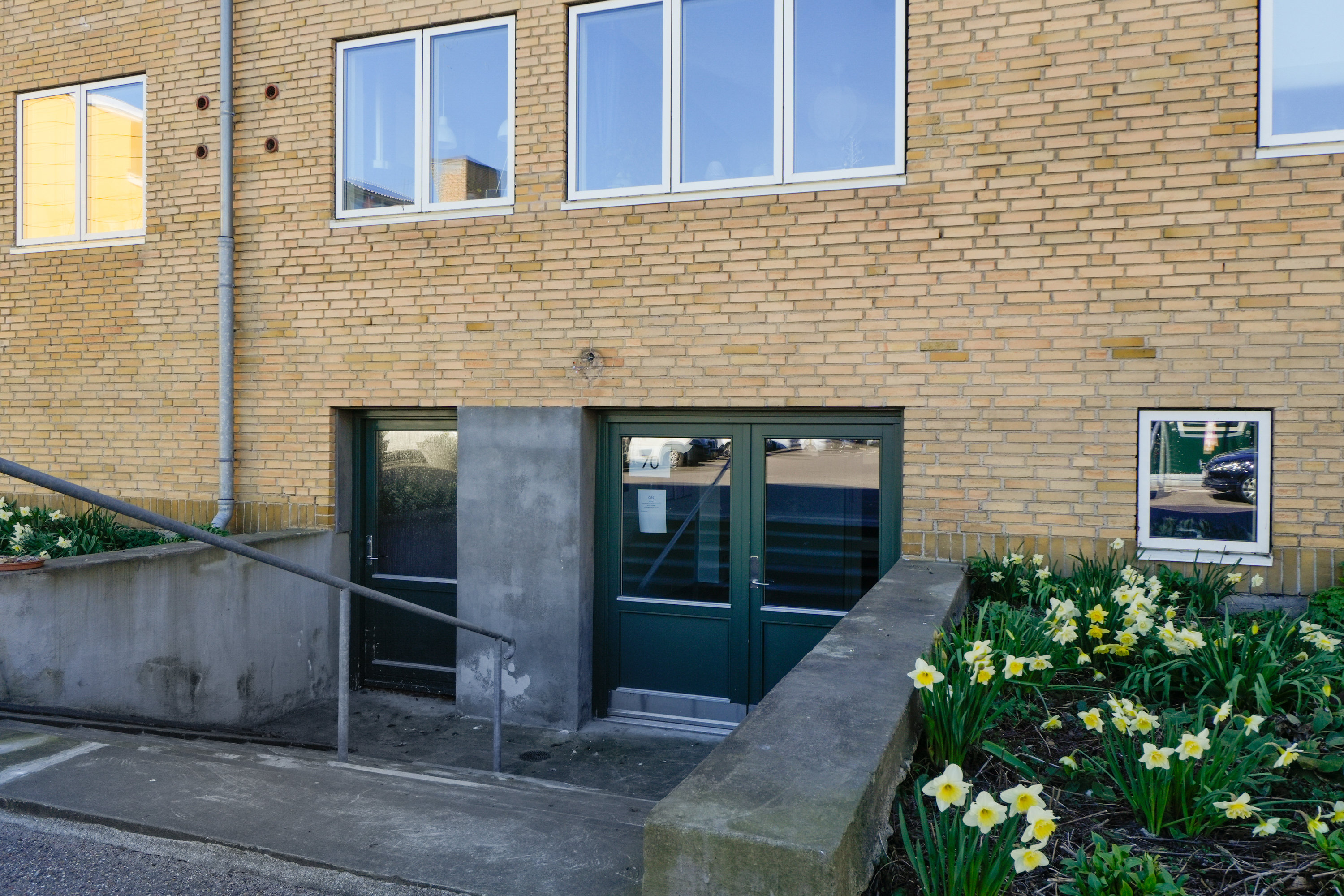 Fremhævet facade billede i fuldskærmstilstand. Billede af Næsborgvej 70, 2. th., 2650 Hvidovre