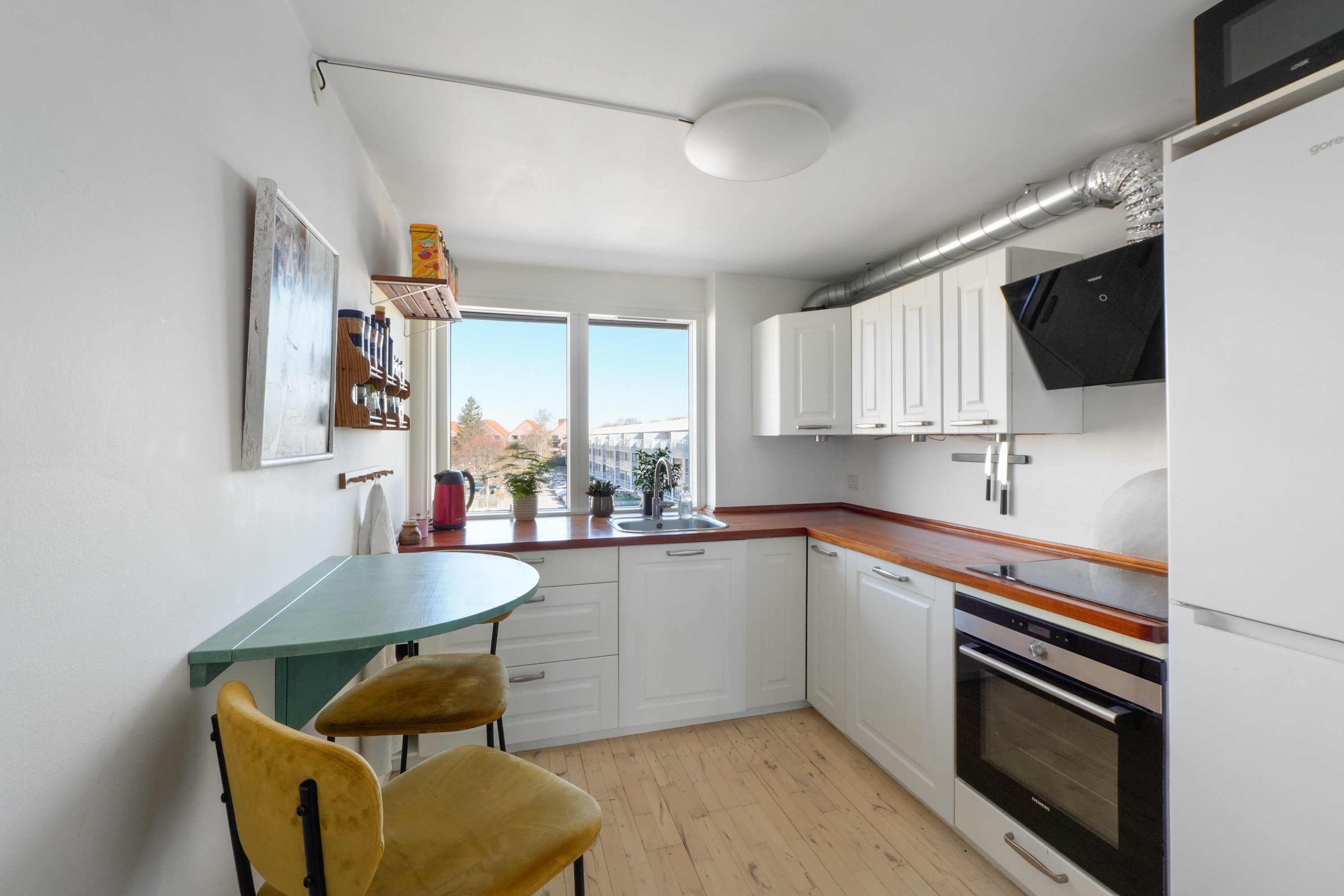 Fremhævet køkken billede i fuldskærmstilstand. Billede af Næsborgvej 70, 2. th., 2650 Hvidovre