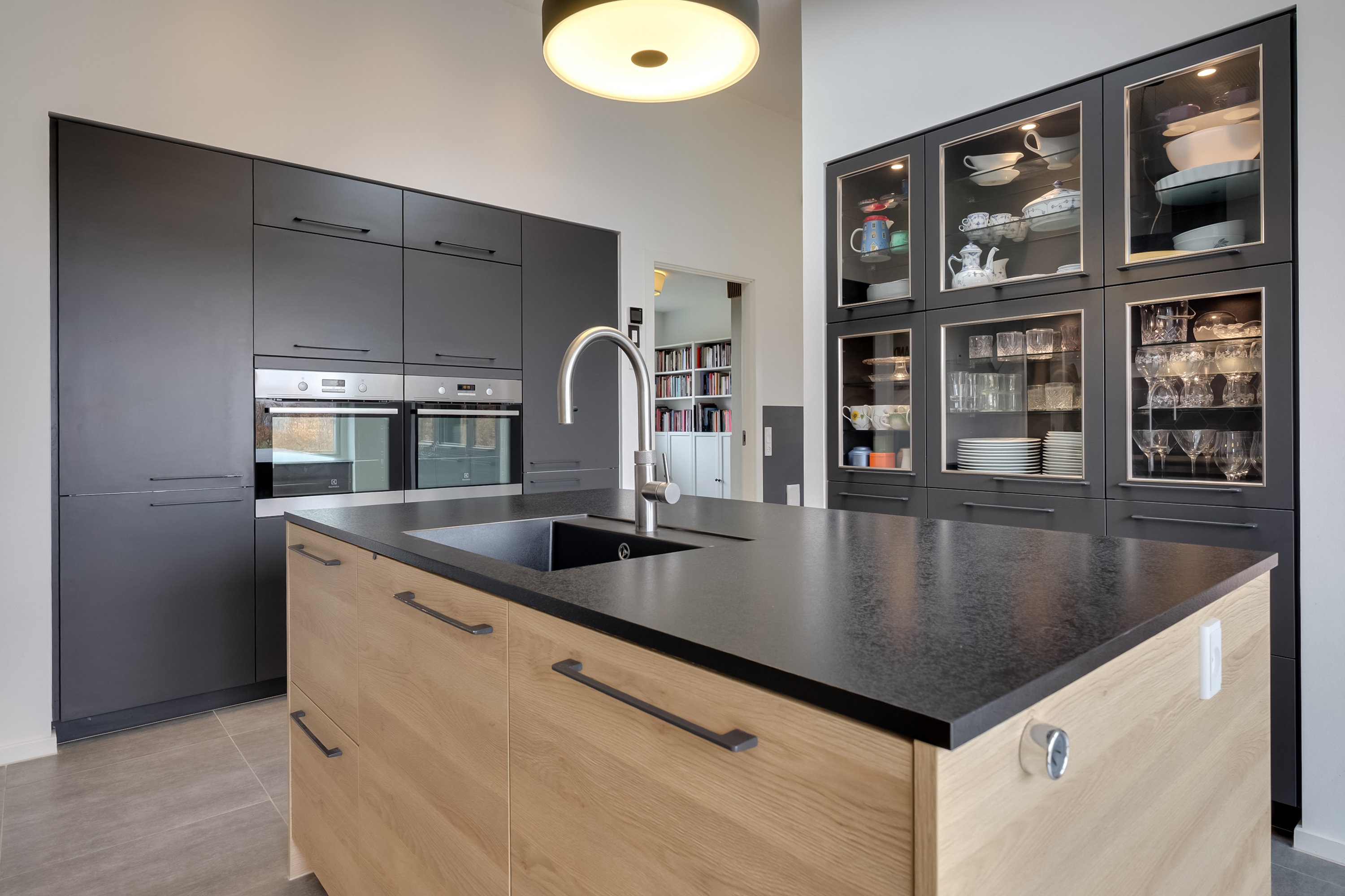 Fremhævet køkken billede i fuldskærmstilstand. Billede af Hustomten 21, 5800 Nyborg