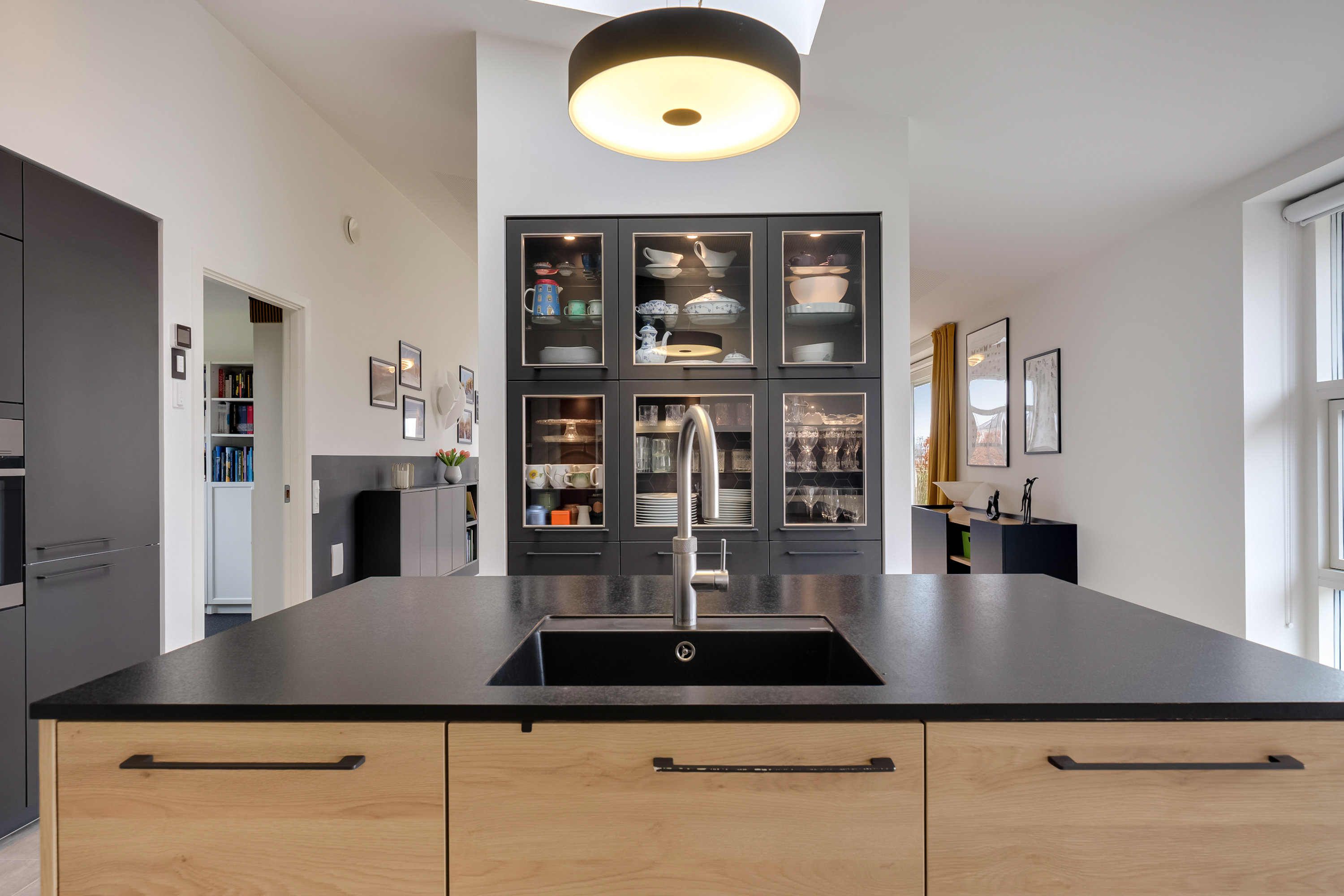 Fremhævet køkken billede i fuldskærmstilstand. Billede af Hustomten 21, 5800 Nyborg