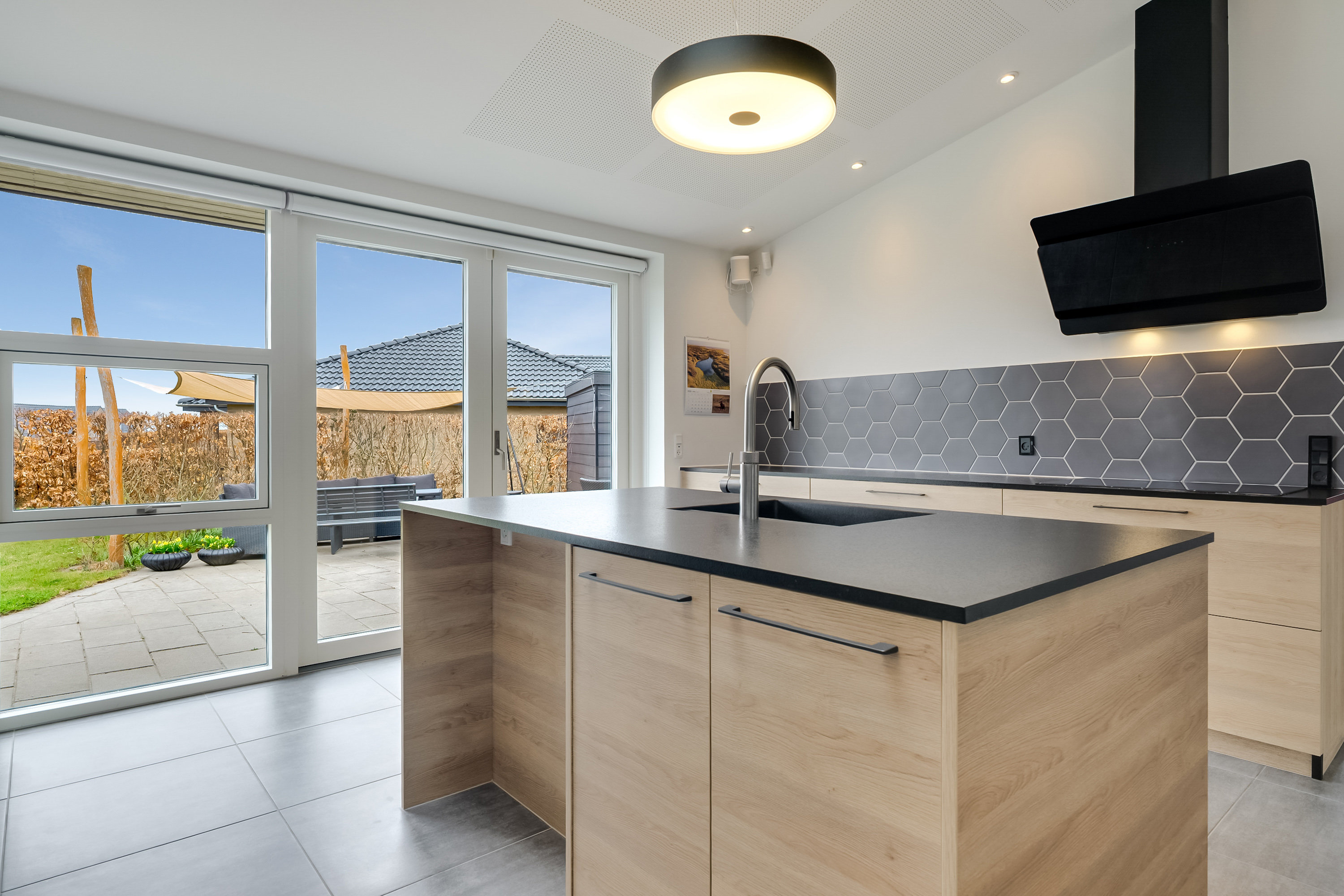 Fremhævet køkken billede i fuldskærmstilstand. Billede af Hustomten 21, 5800 Nyborg