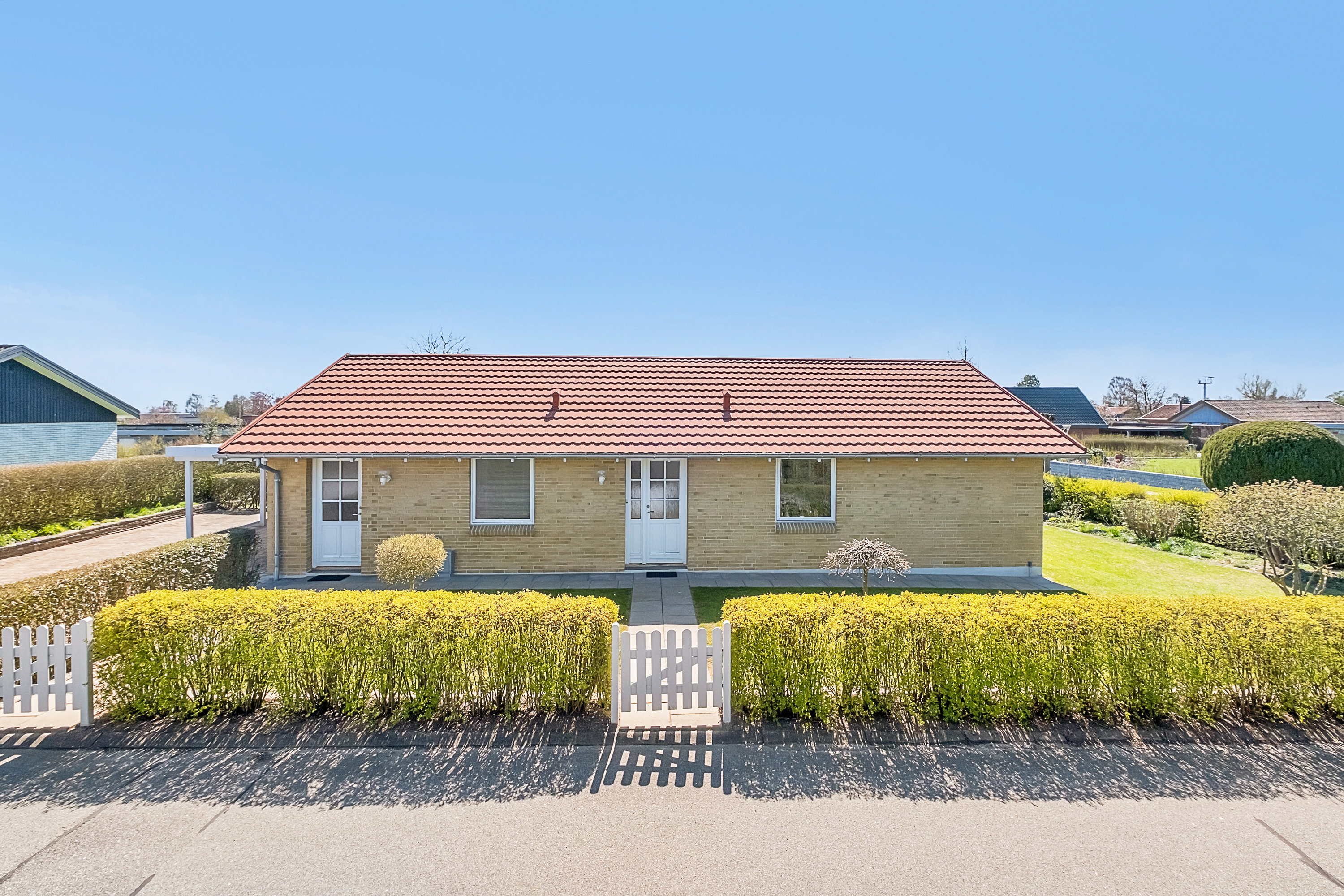 Villa: Facade på Rugmarken 66, 8520 Lystrup