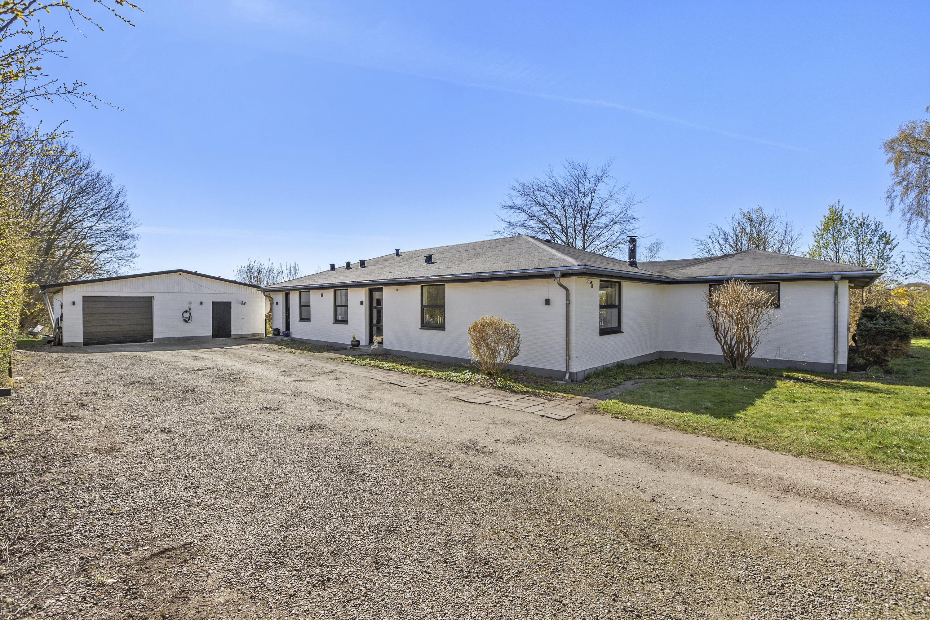 Villa: Ejendommen på Viskingevejen 1, 4470 Svebølle