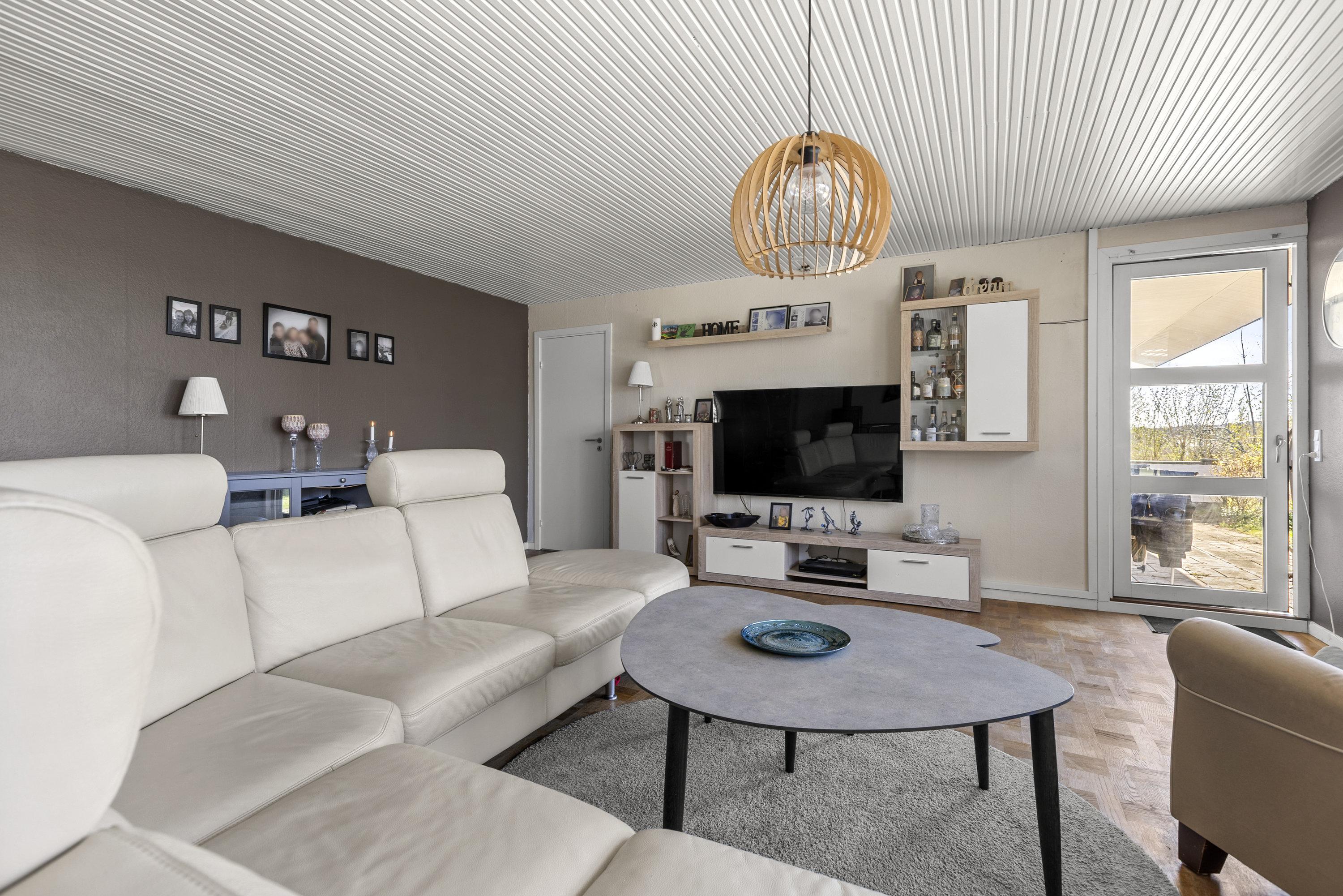 Fremhævet stue billede i fuldskærmstilstand. Billede af Viskingevejen 1, 4470 Svebølle