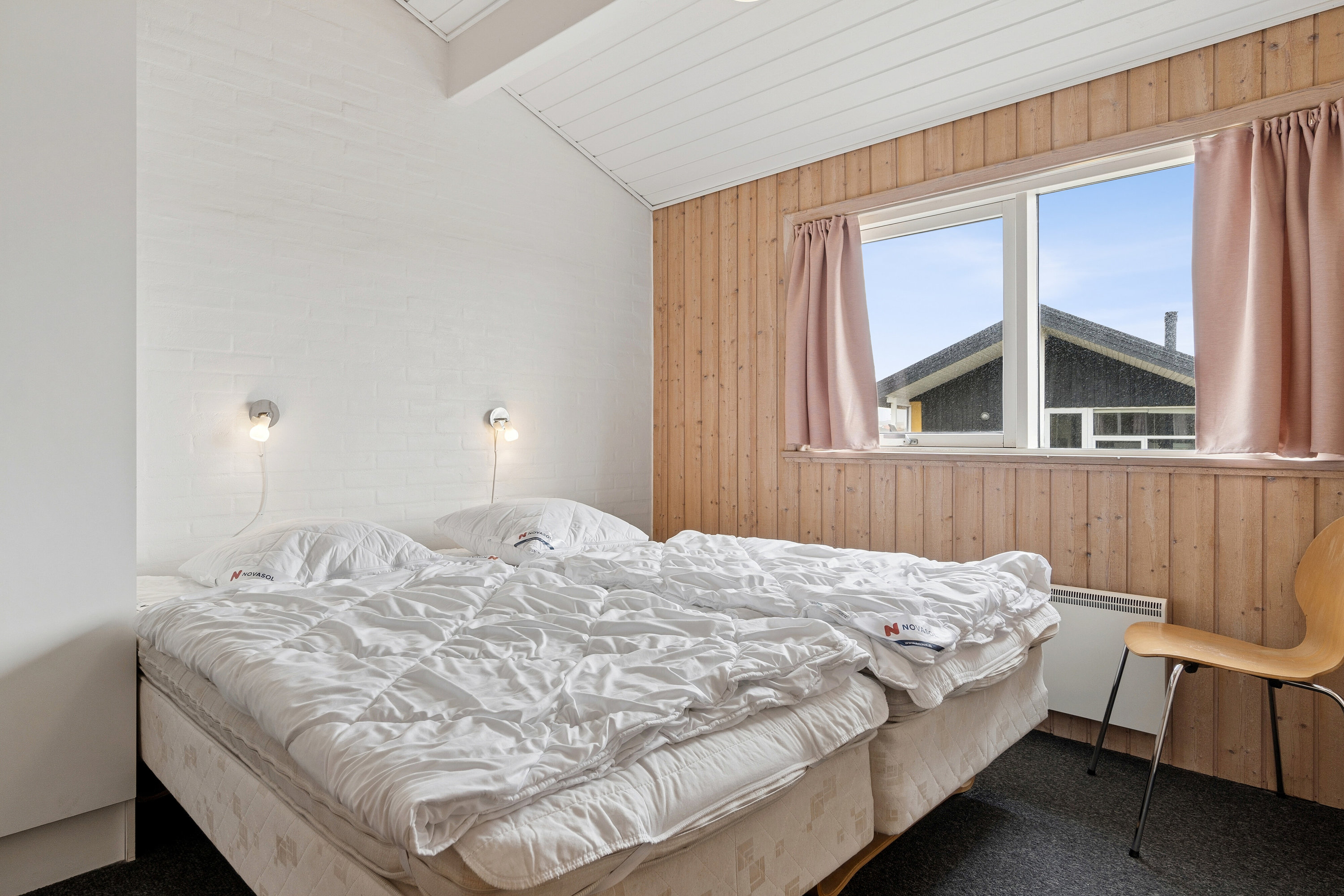 Fremhævet soveværelse billede i fuldskærmstilstand. Billede af Klitstien 33, Klitmøller, 7700 Thisted