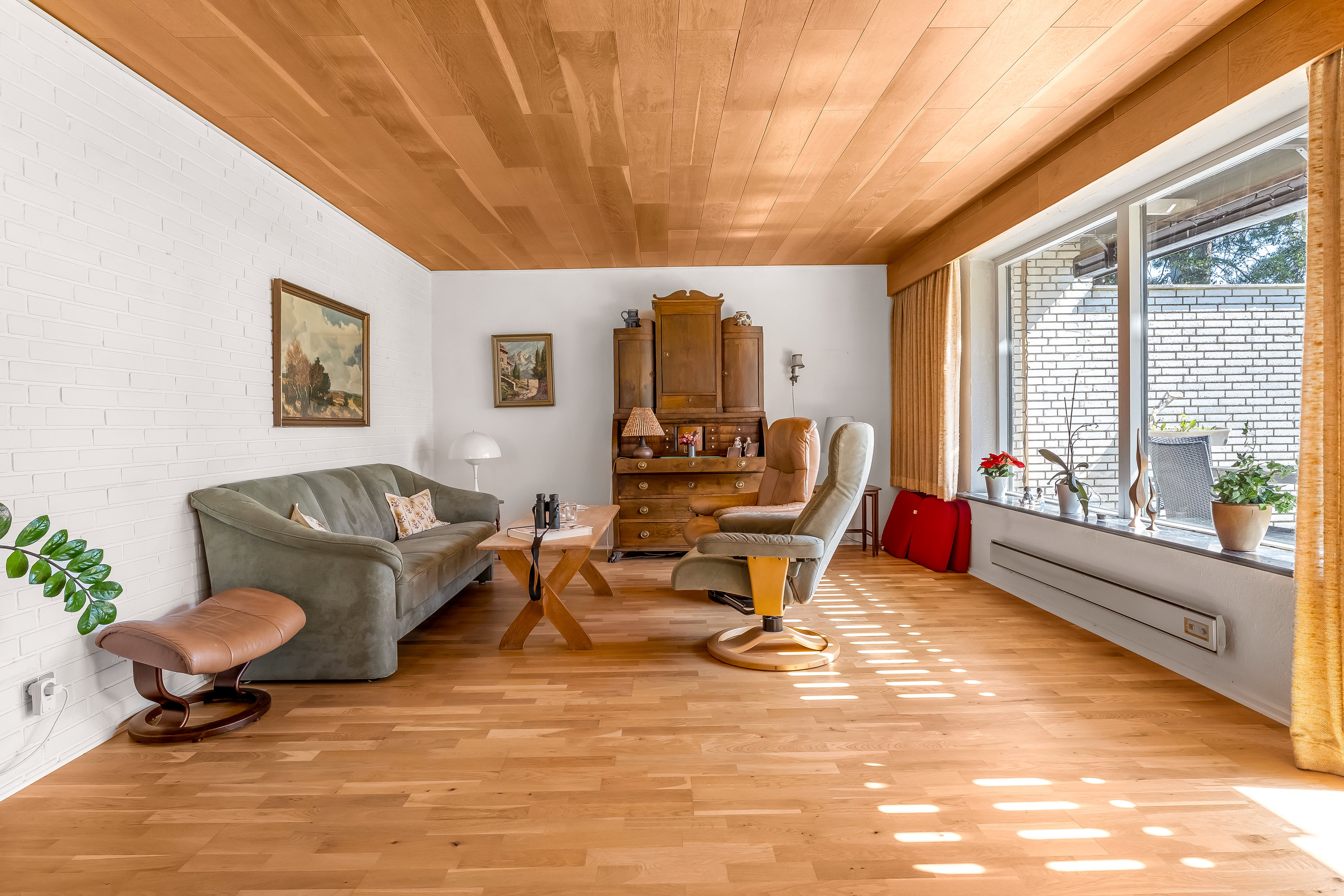 Fremhævet stue billede i fuldskærmstilstand. Billede af Nøbbøllevej 14, 4920 Søllested