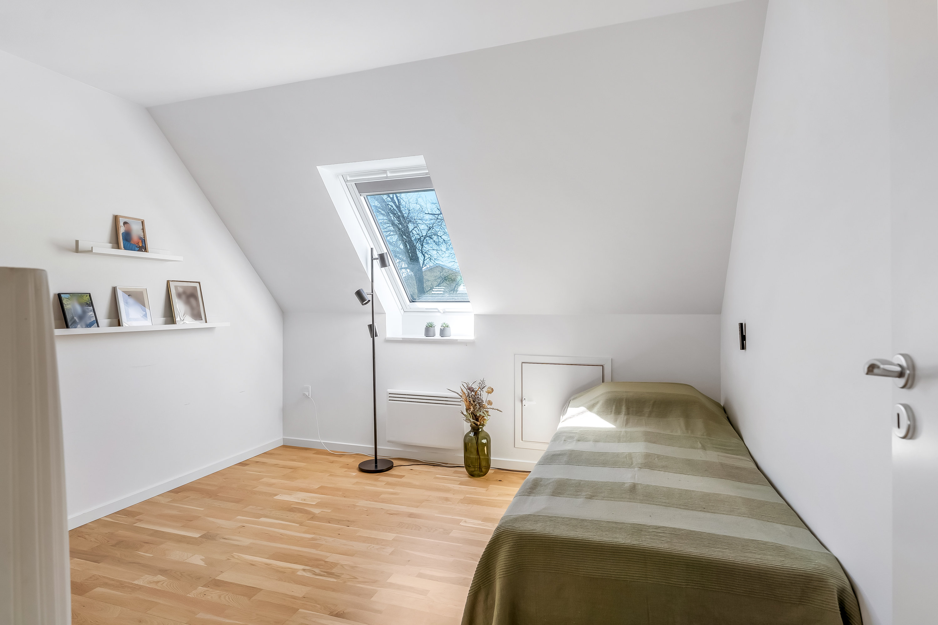 Fremhævet værelse billede i fuldskærmstilstand. Billede af Nøbbøllevej 14, 4920 Søllested